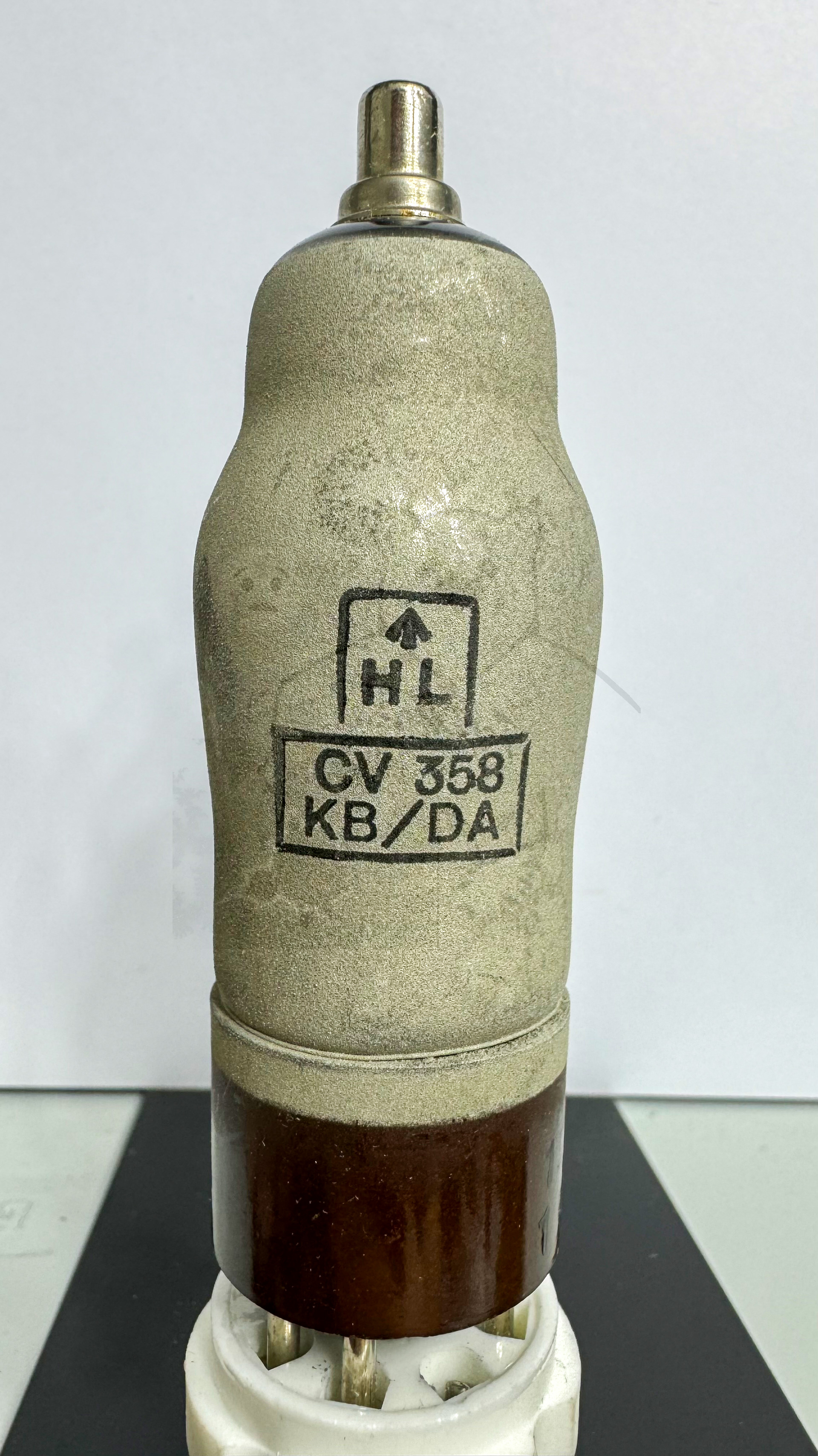 Röhre EF37A #7669 CV385 Bild 1