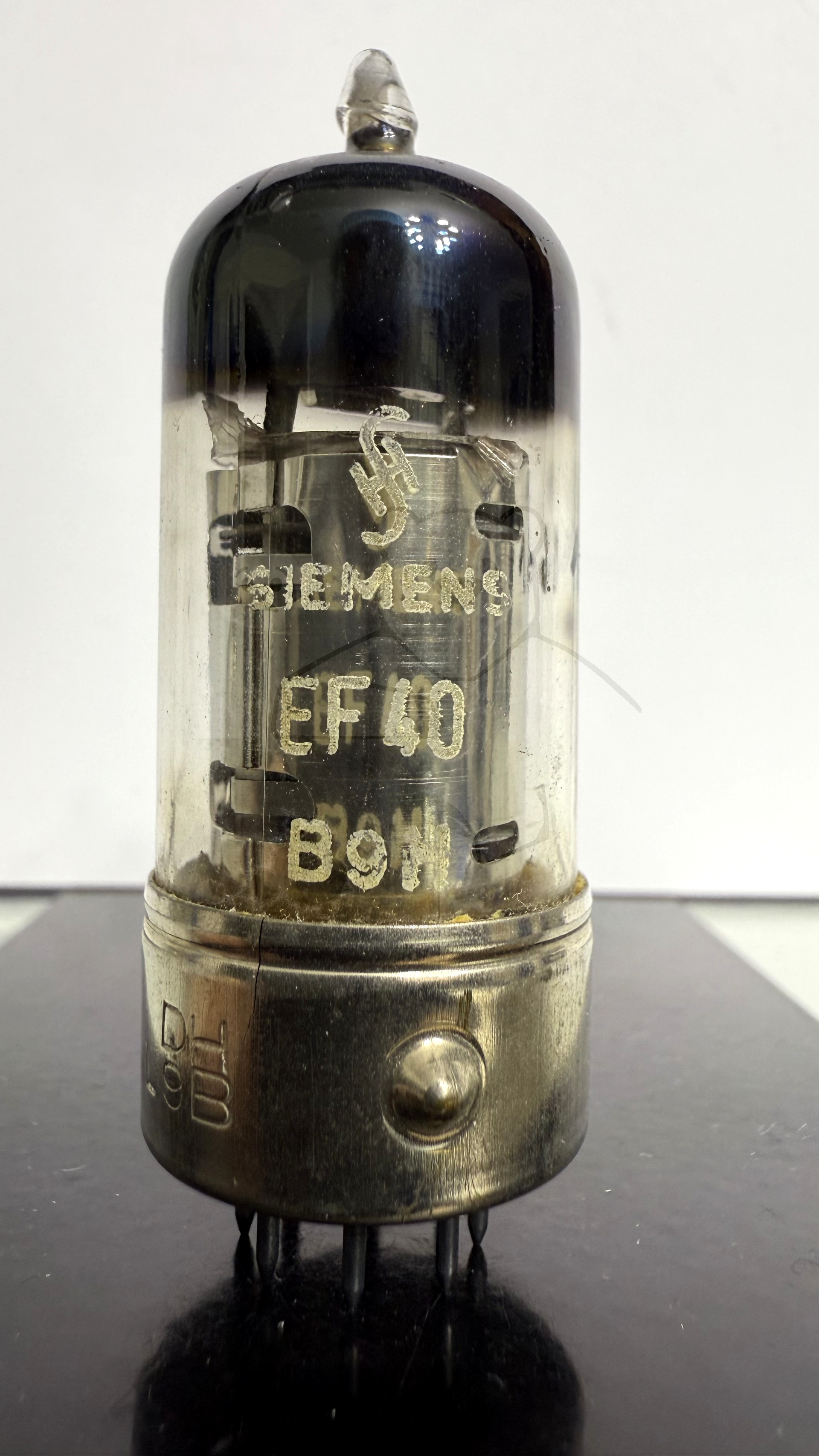 Röhre EF40 #1623 Bild 1