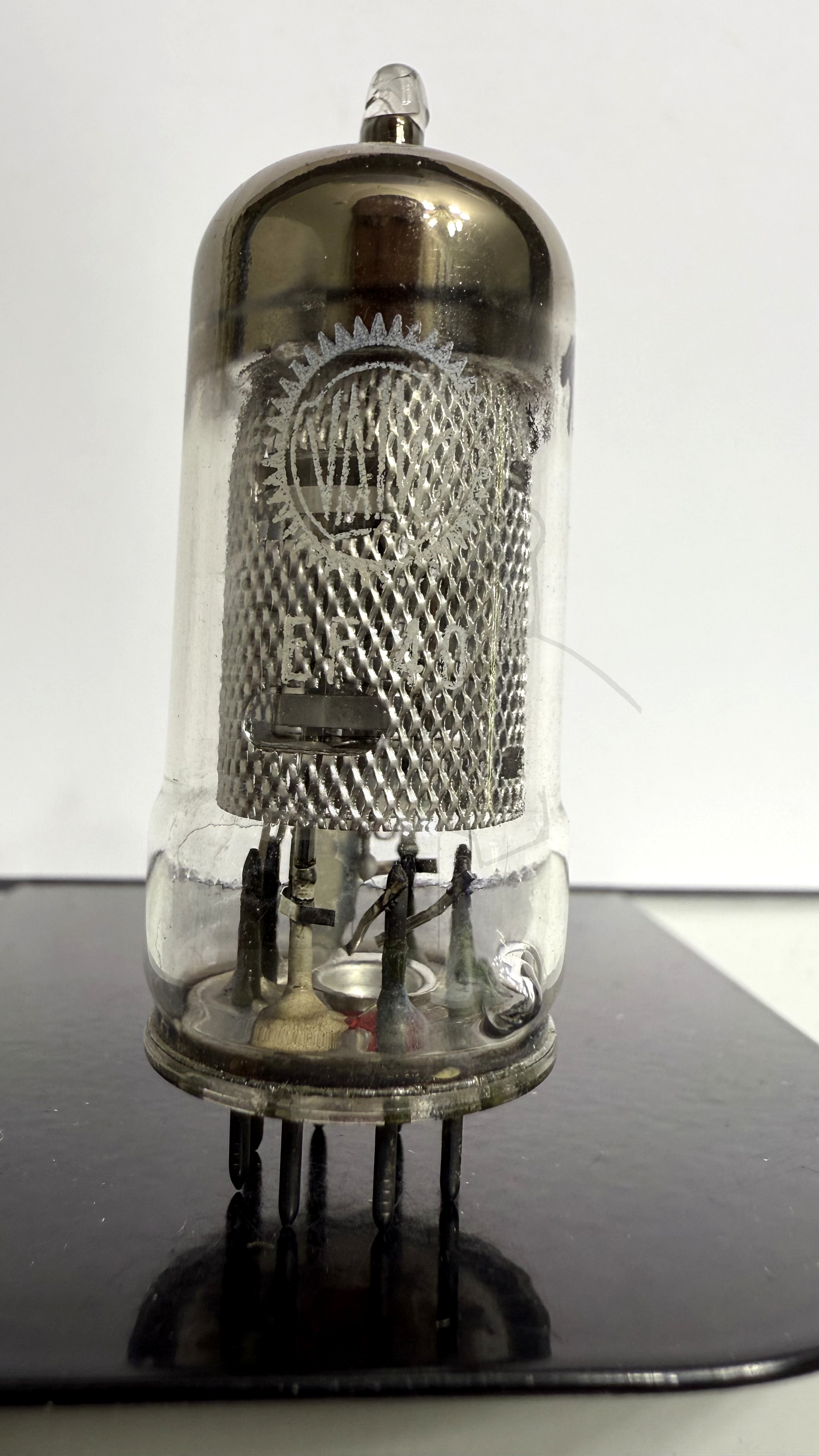 Röhre EF40 #1629 Bild 1