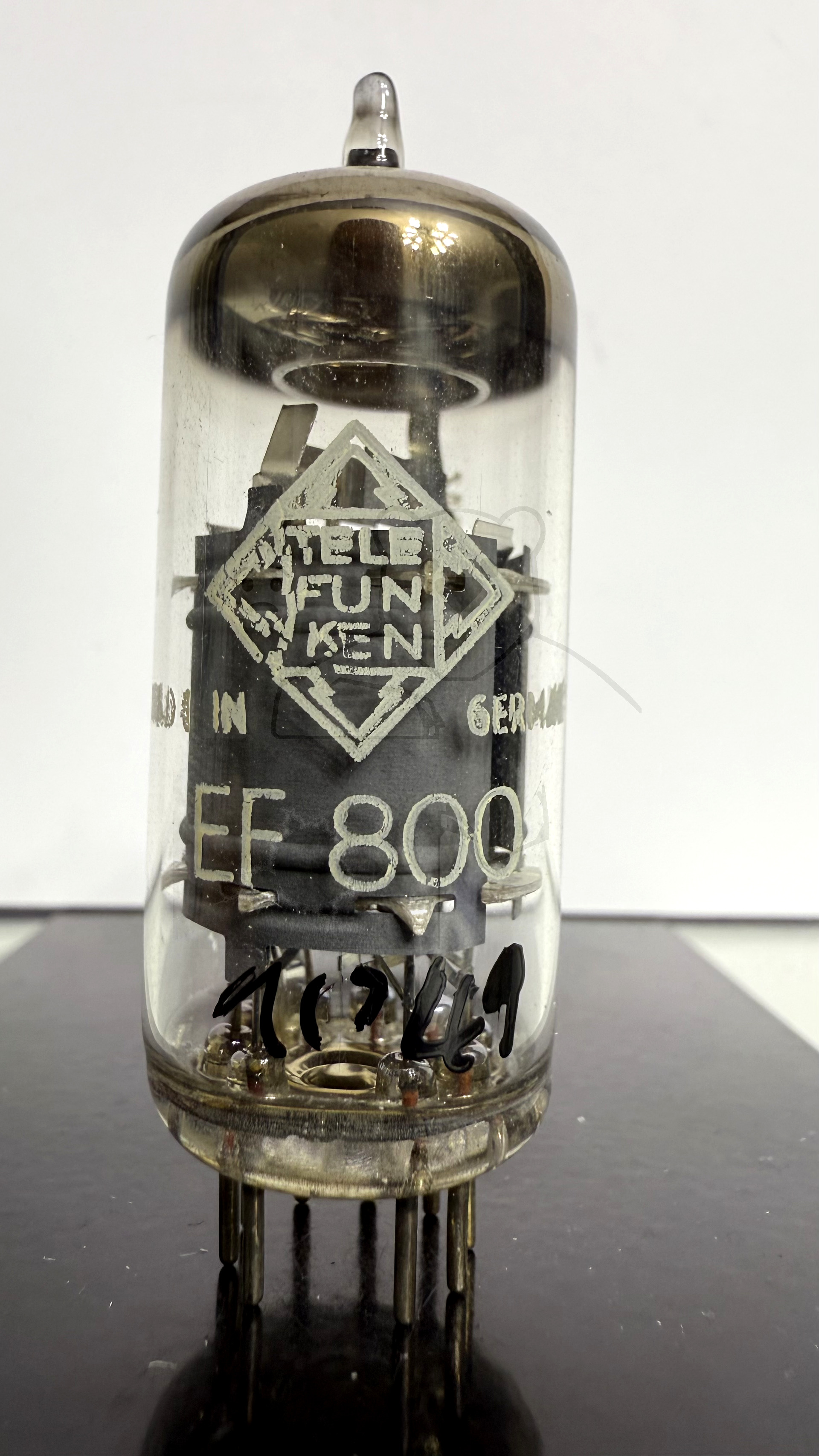 Röhre EF800 #1049 Bild 1