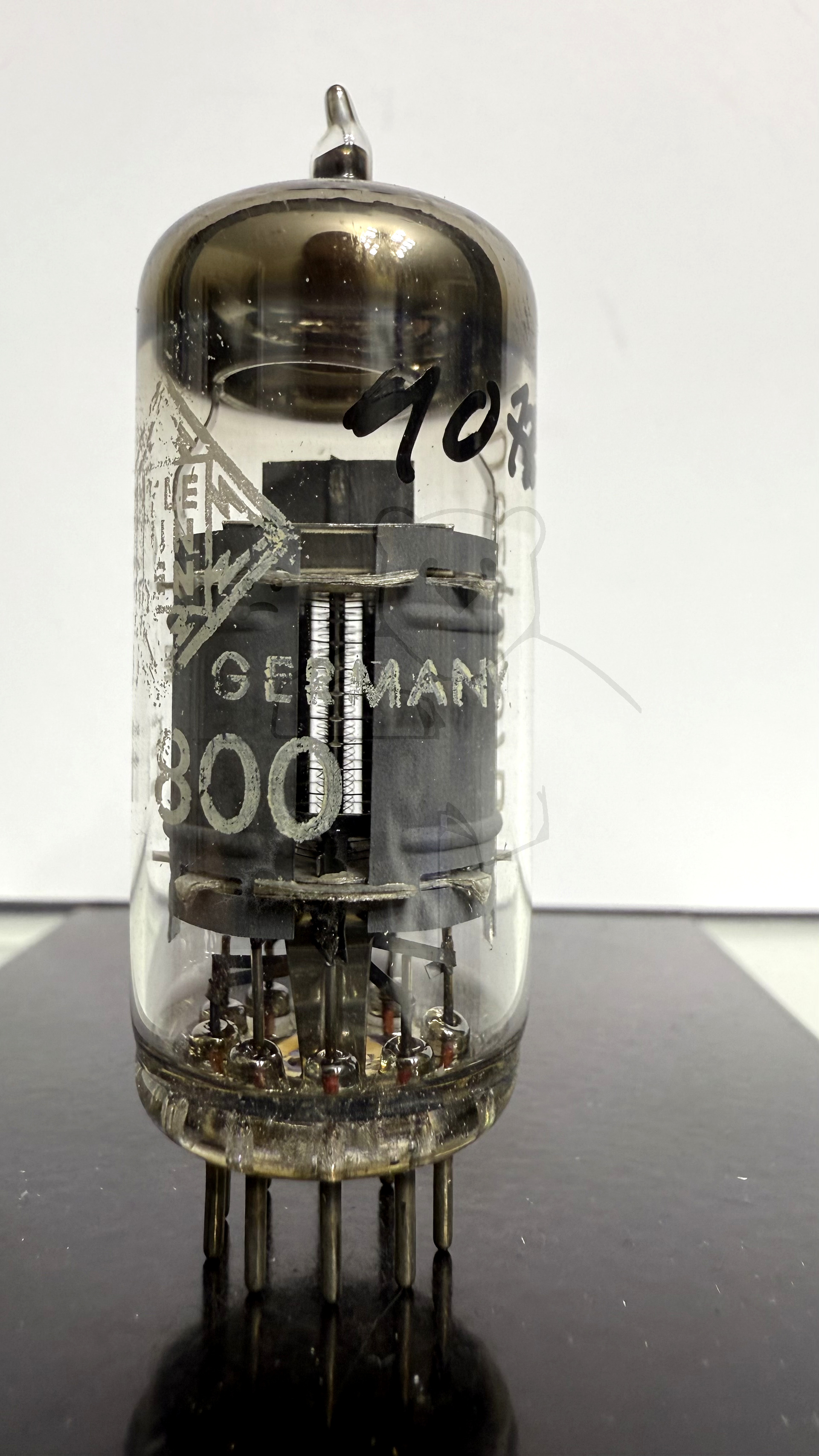 Röhre EF800 #1073 Bild 1