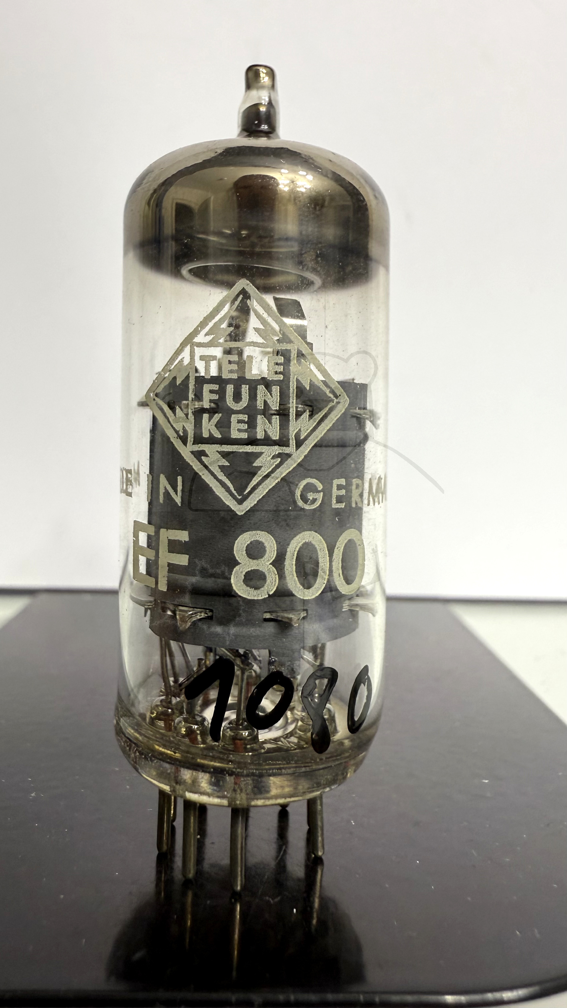 Röhre EF800 #1080 Bild 1