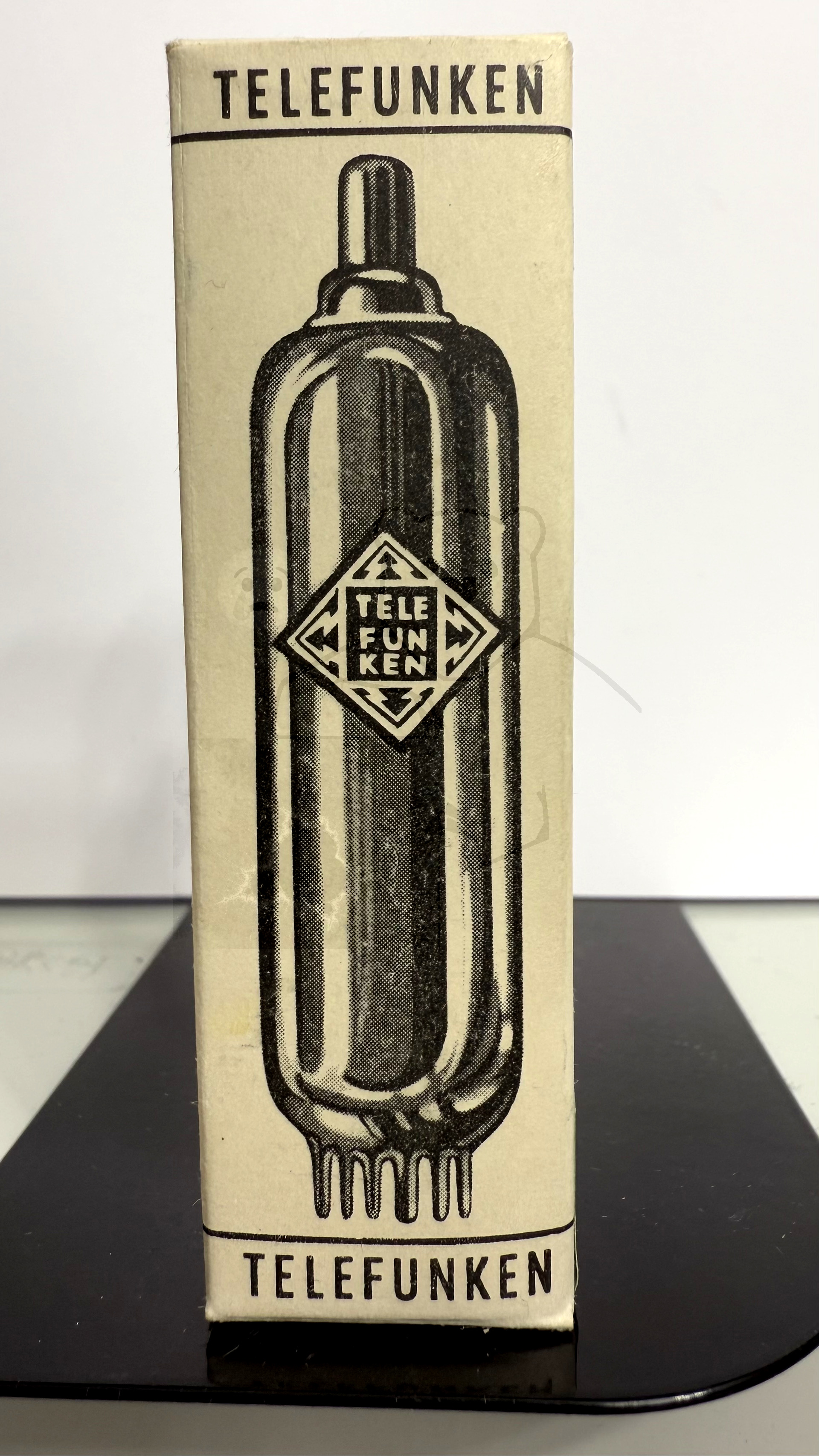 Röhre EF800 #5970 Verpackung Bild 1