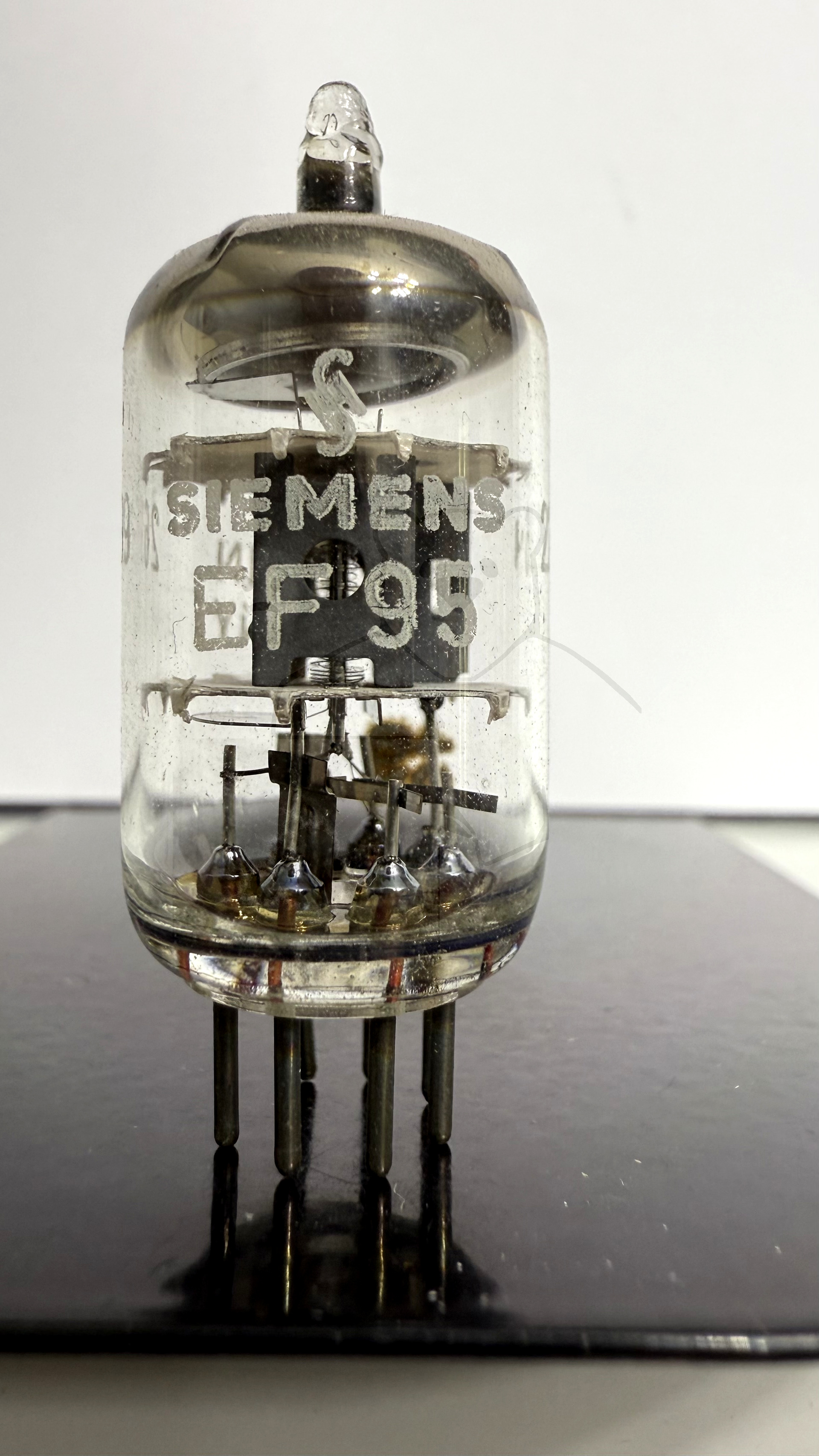 Röhre EF95 #4088 Bild 1