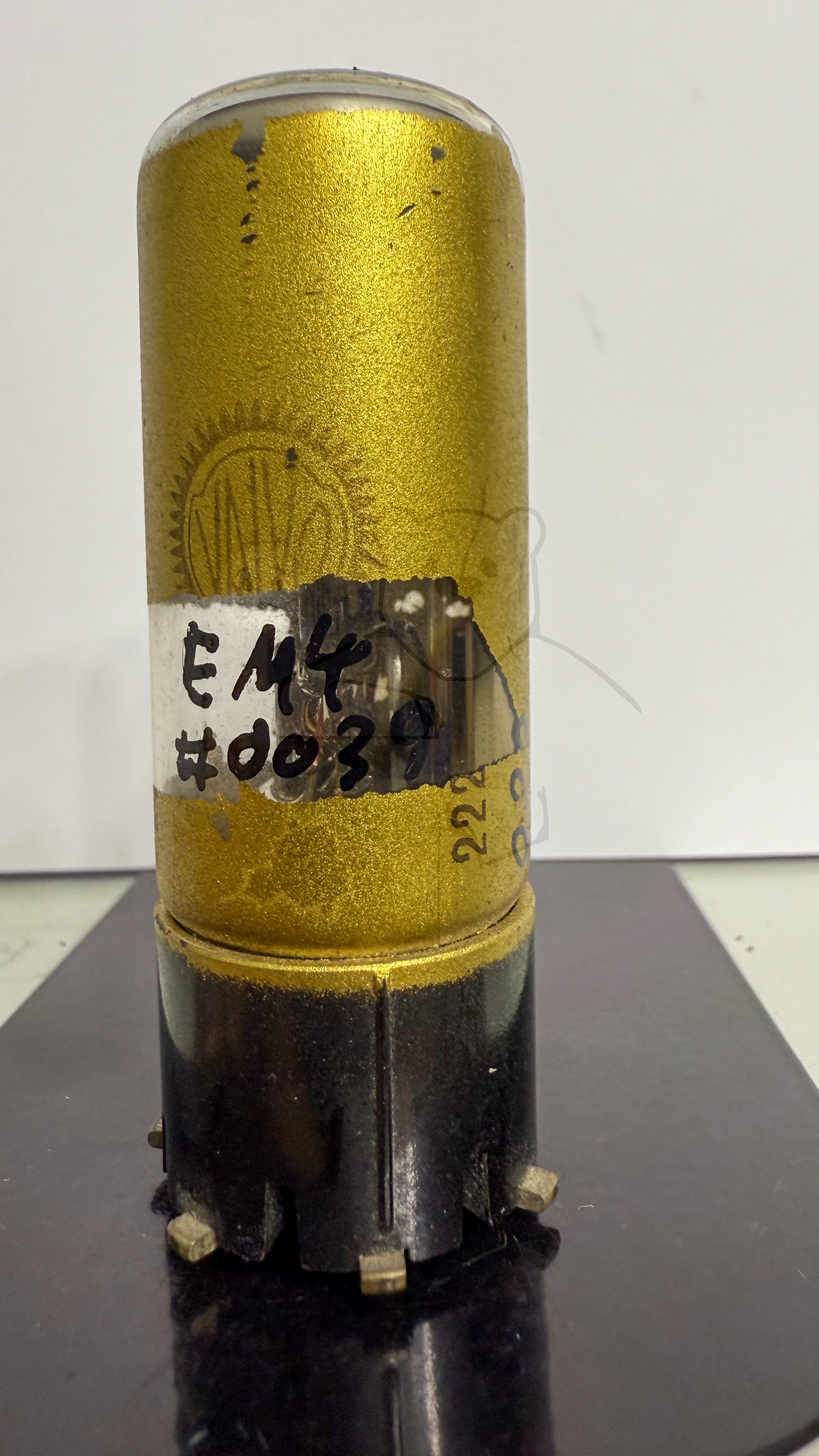 Röhre EM4 #0039 Bild 1