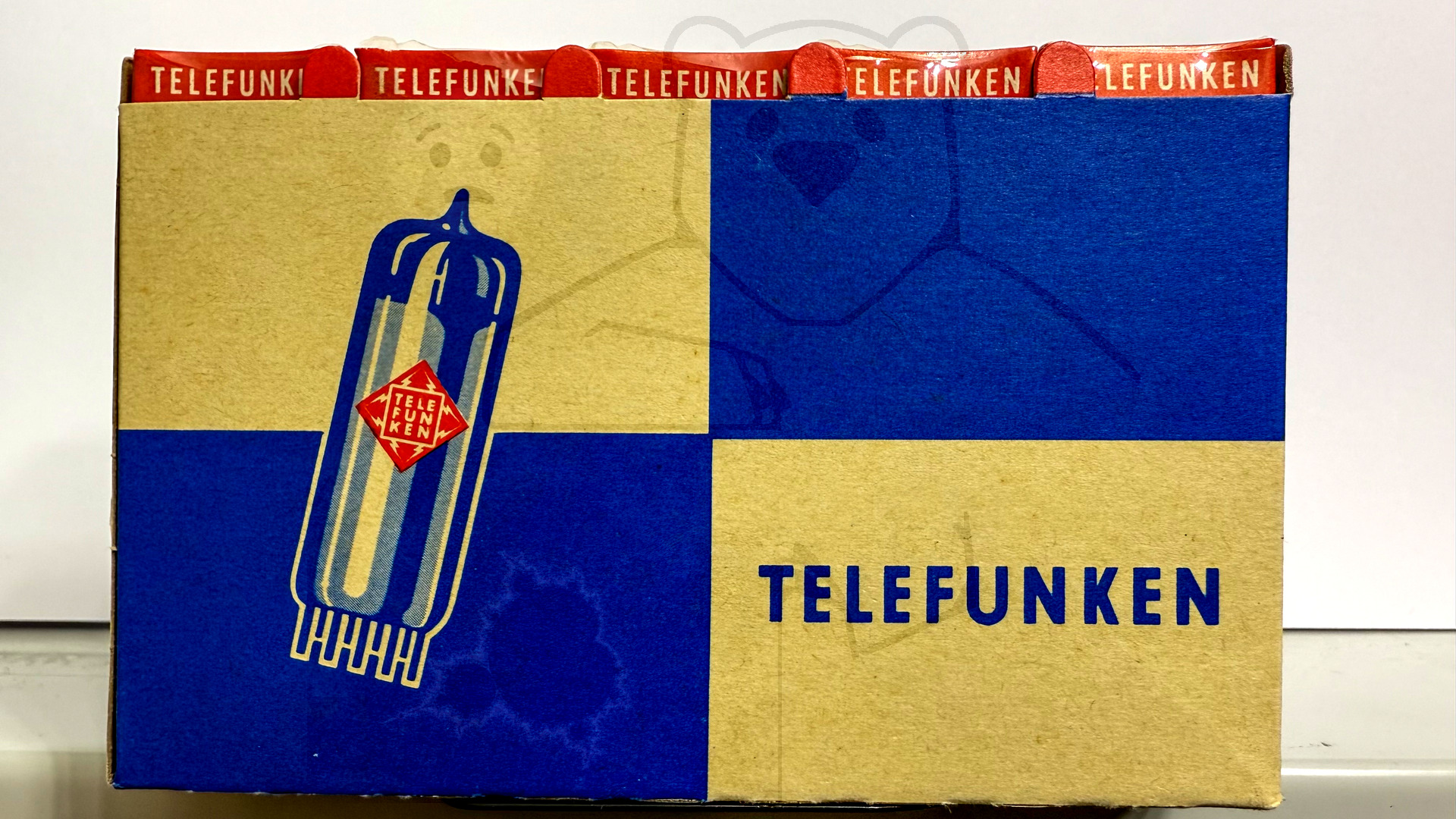 Röhre EM800 #3592 Verpackung Riegel Bild 1