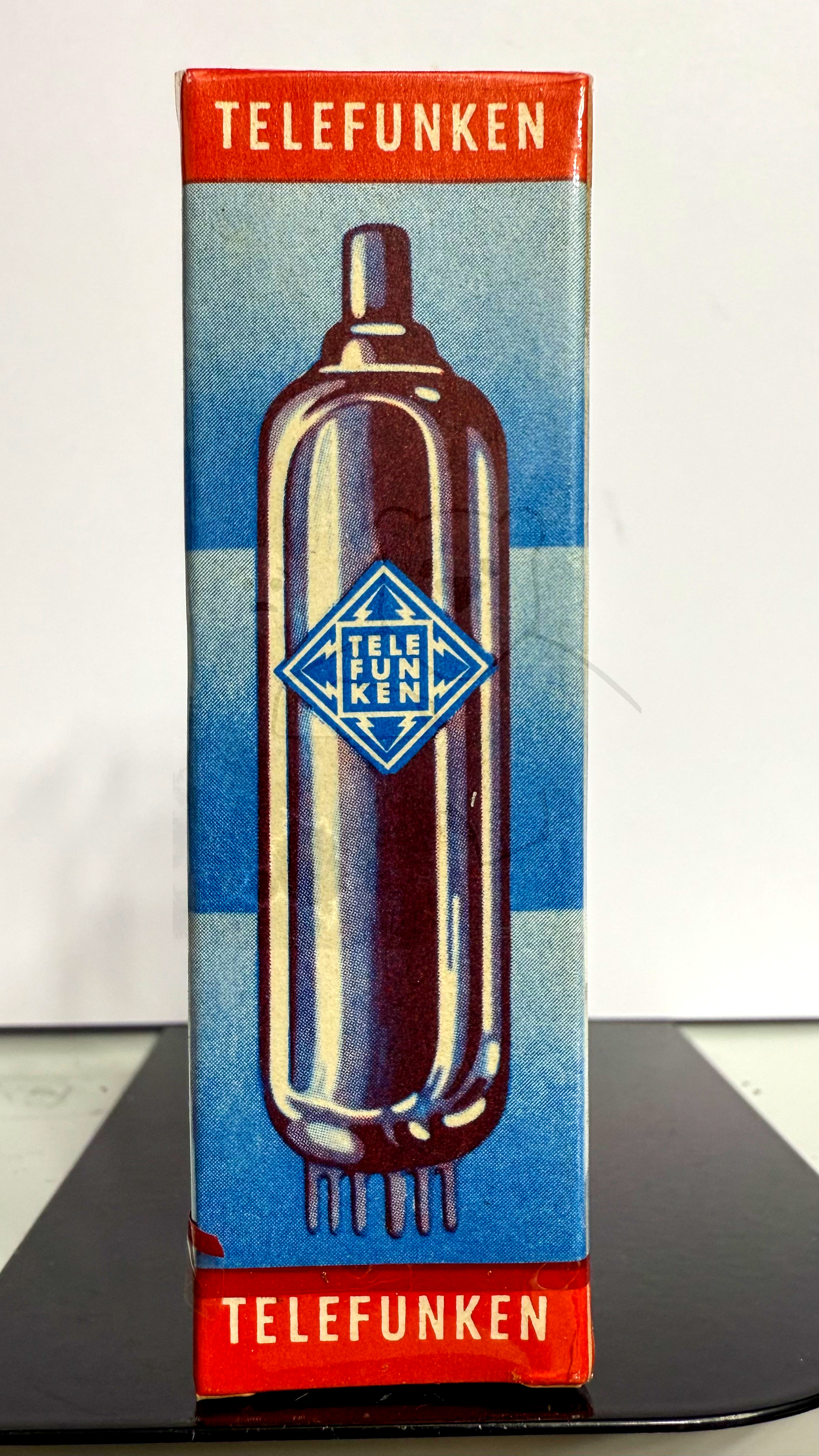 Röhre EM800 #3593 Verpackung Bild 1