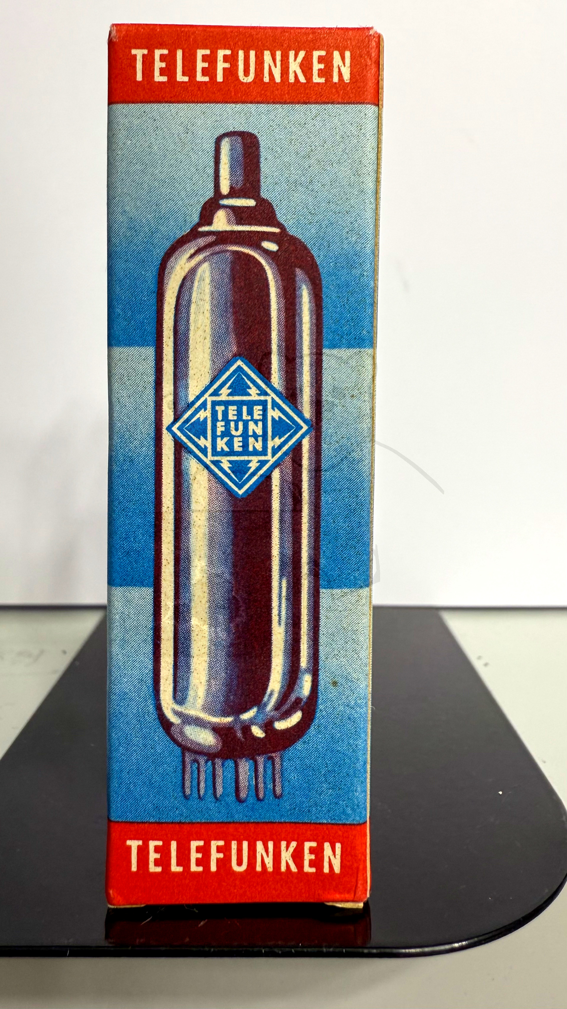 Röhre EM800 #3597 Verpackung Bild 1