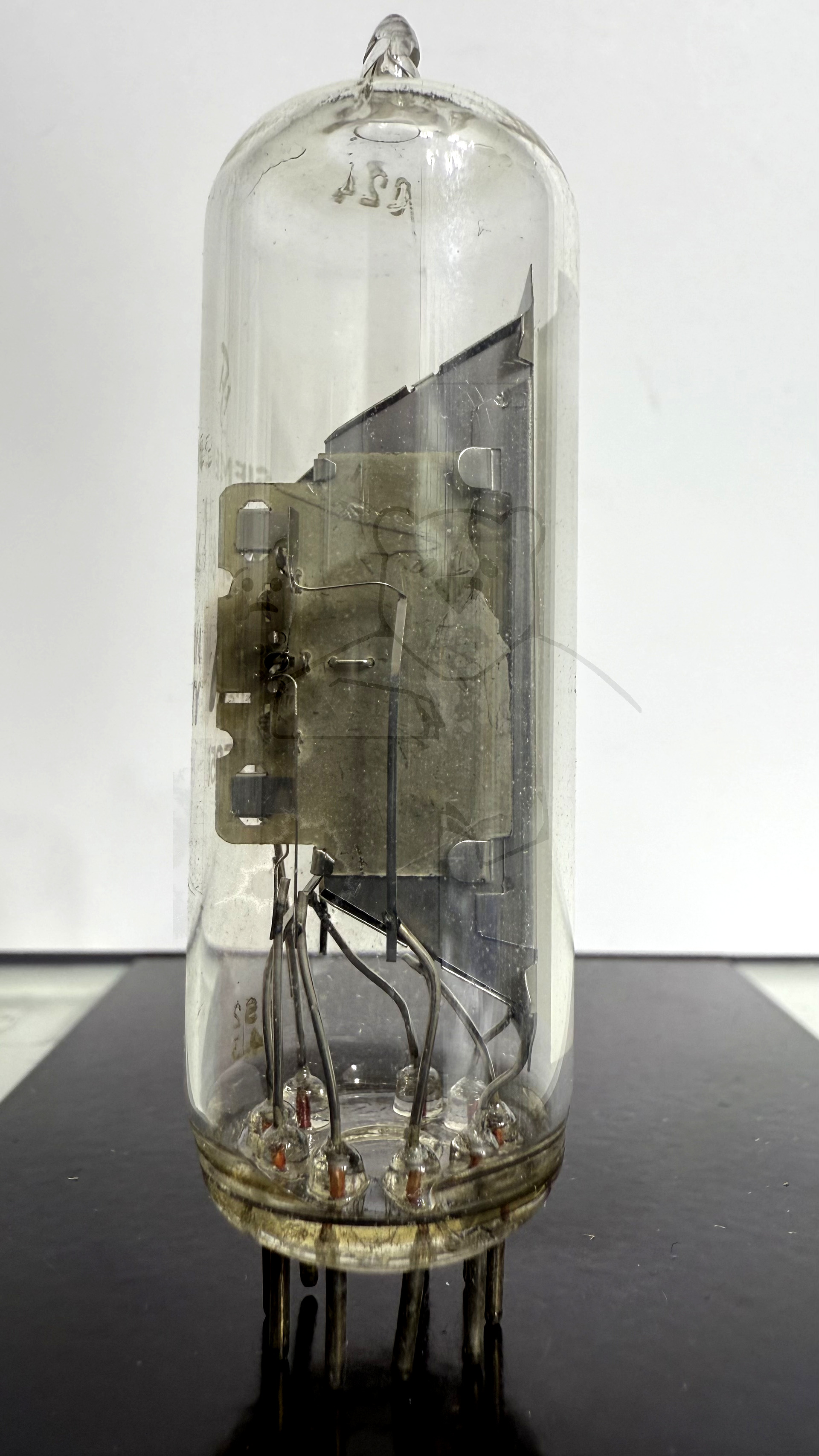 Röhre EM84 #6909 Bild 2