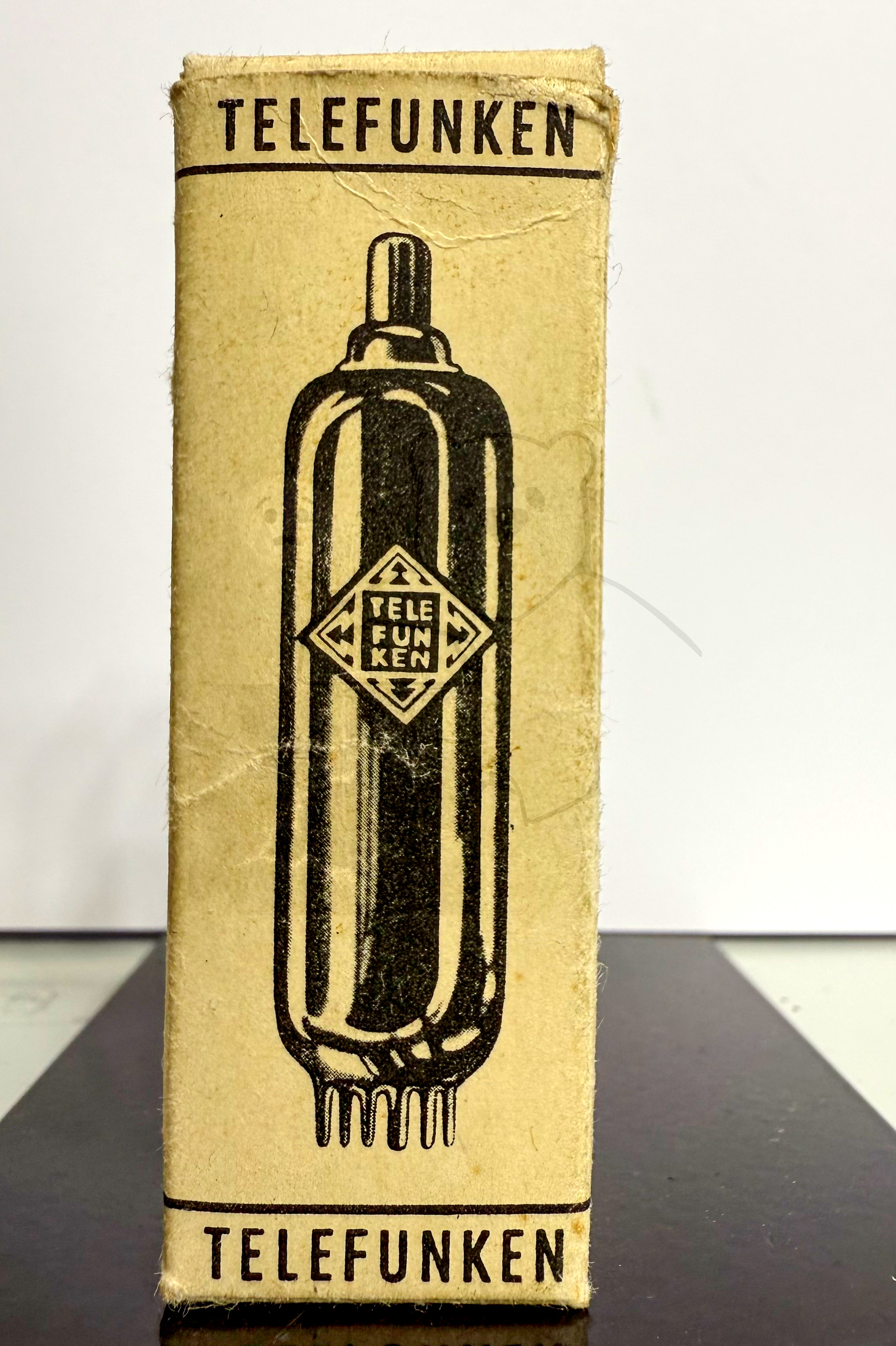 Röhre EMM801 #5903 Verpackung Bild 1