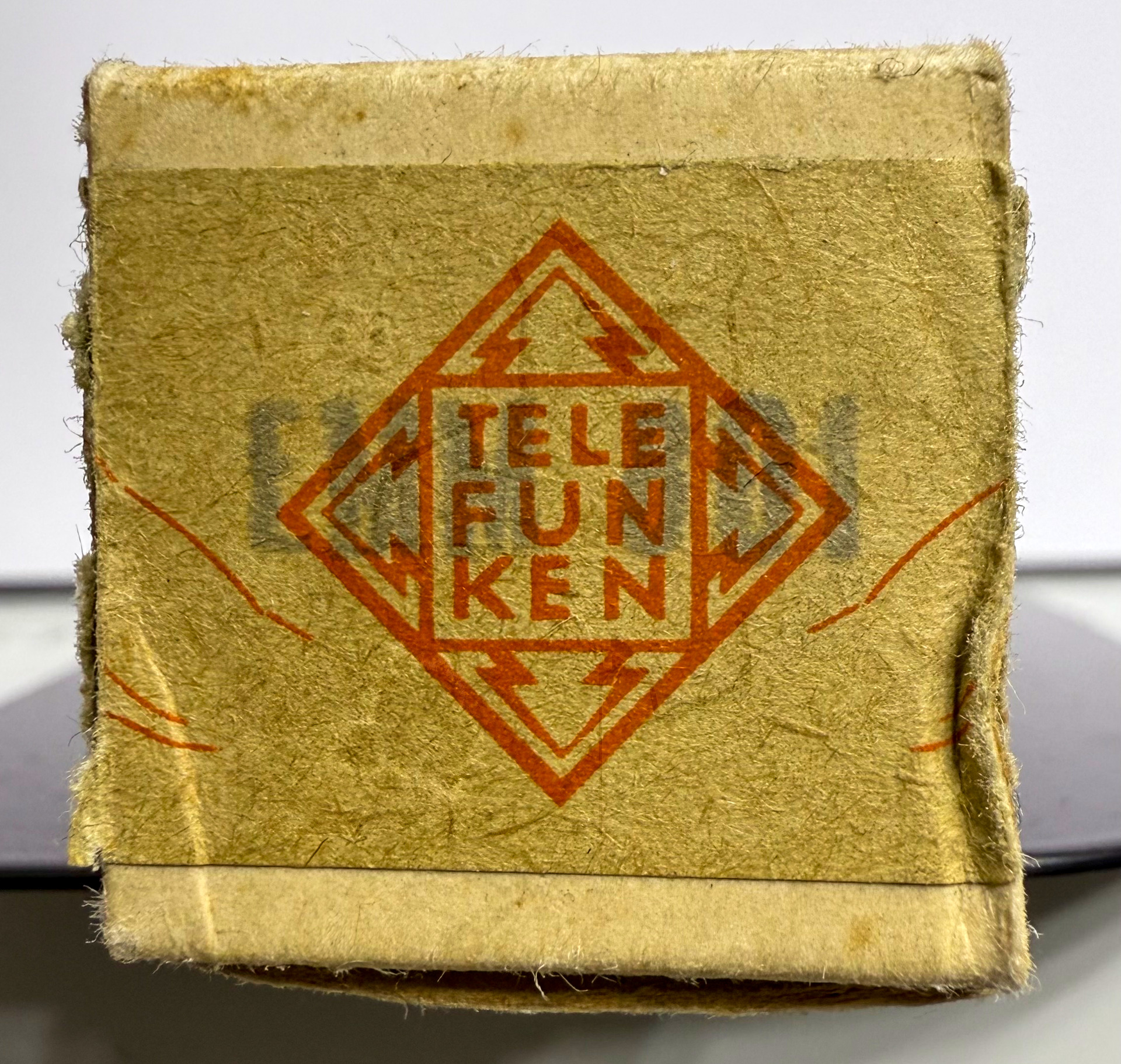 Röhre EMM801 #5903 Verpackung Bild 3