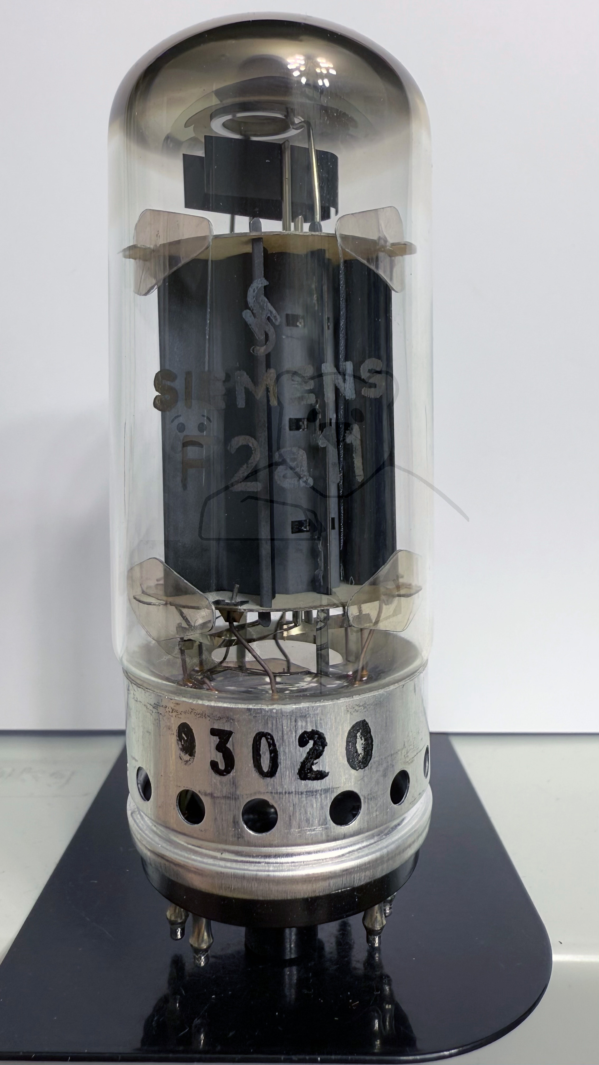 Röhre F2a11 #7855 Bild 1