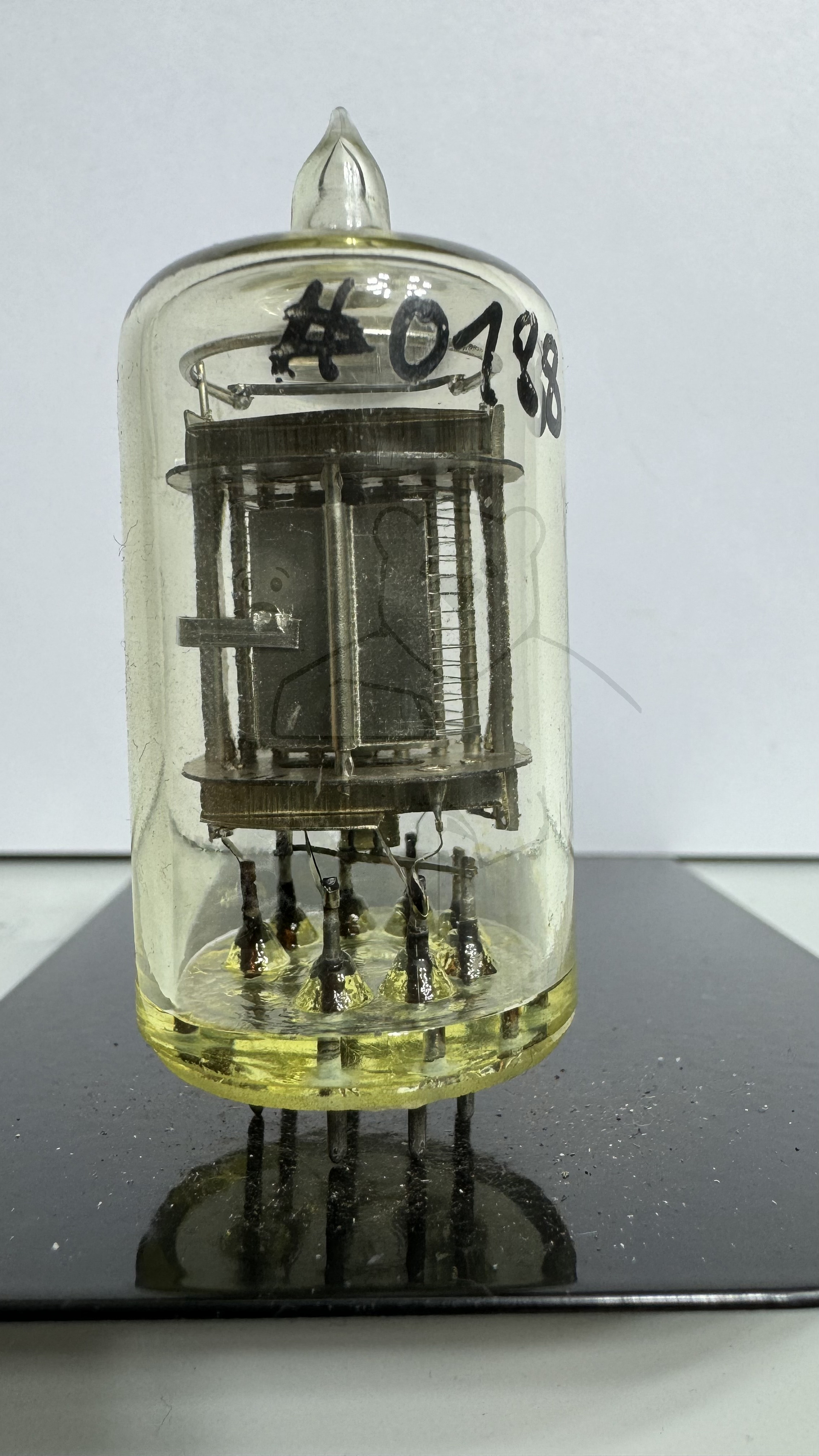 Röhre FB #0188 Bild 1