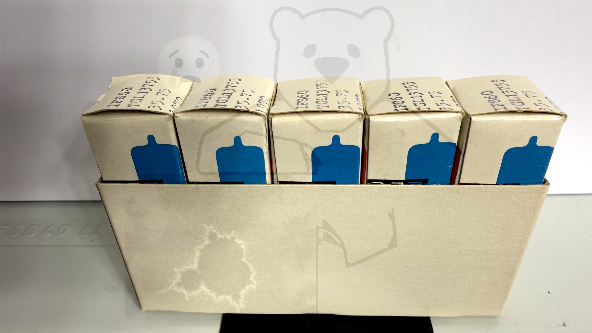 Röhre IF860 Verpackung Riegel 2