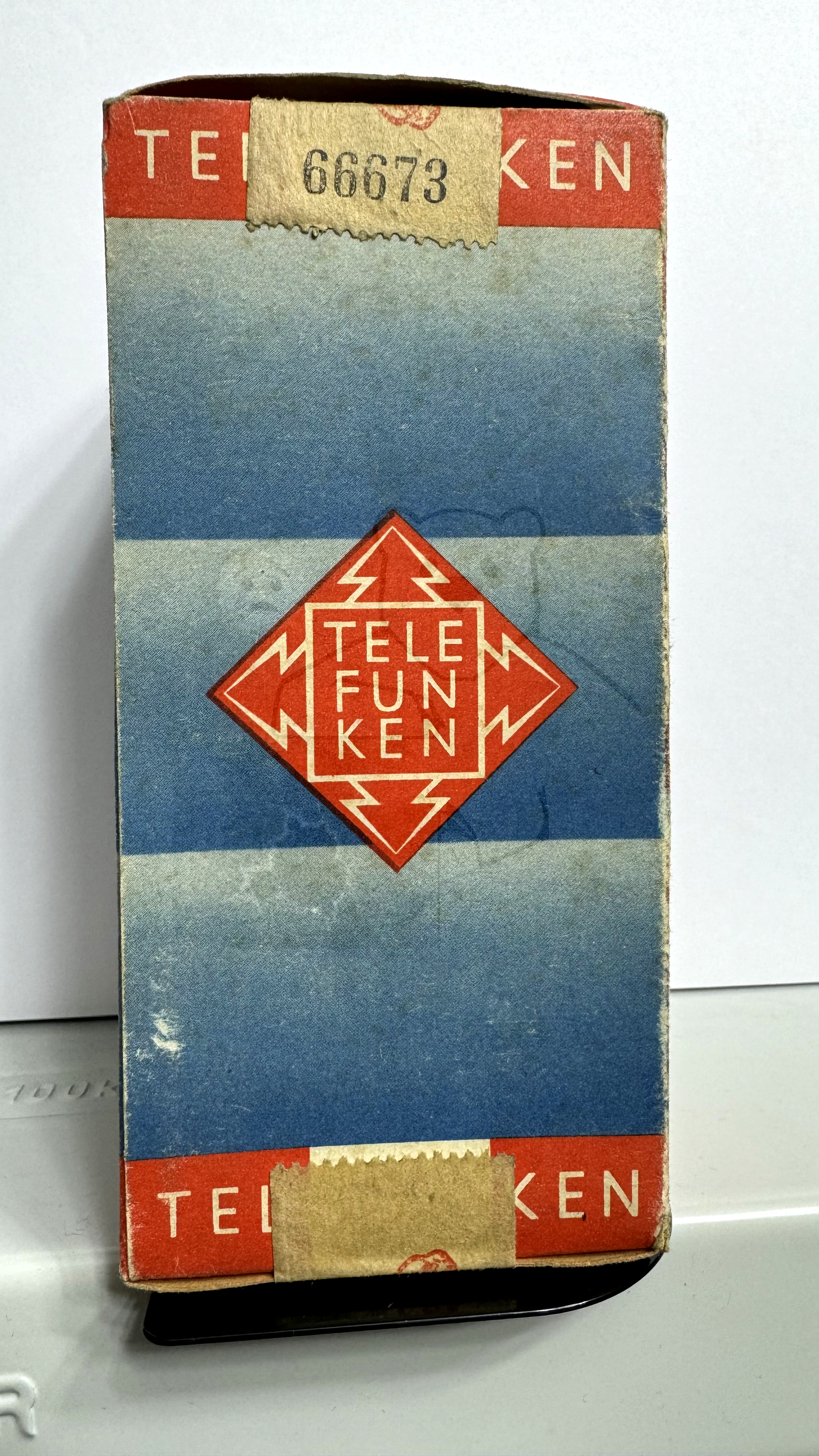 Röhre KBC1 #4577 Verpackung Bild 4