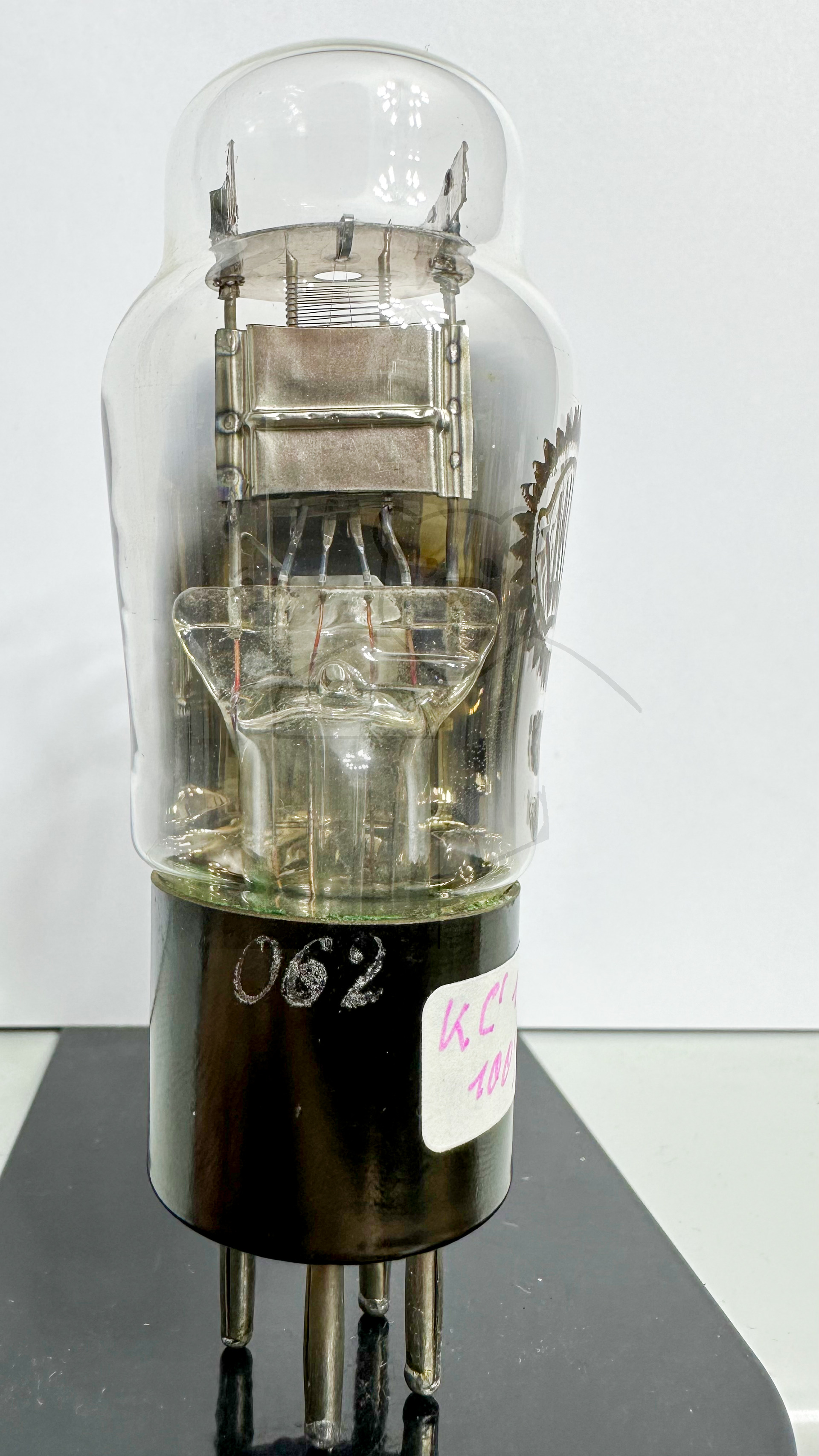 Röhre KC1 (Europa 4 pol.) #8486 Bild 1