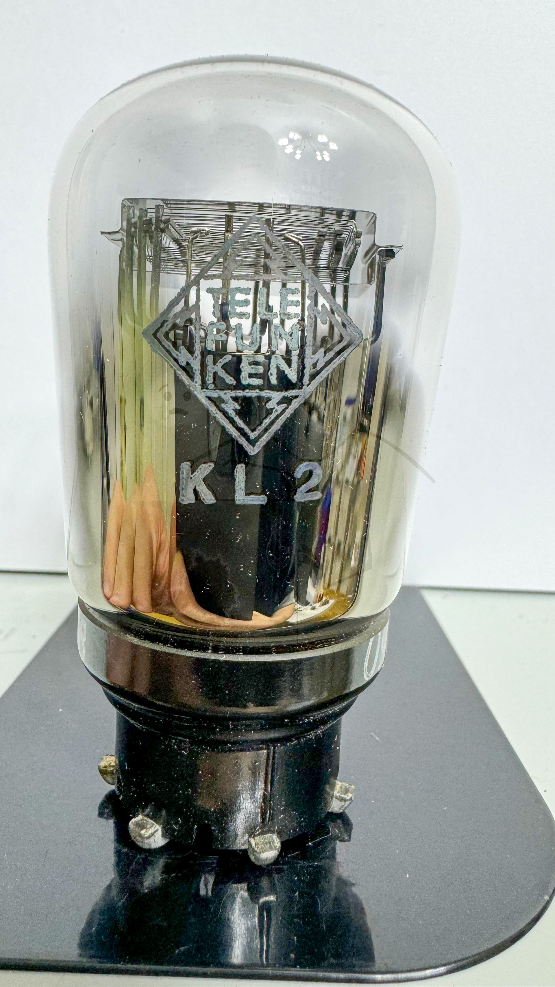 Röhre KL2 #6437 Bild 1