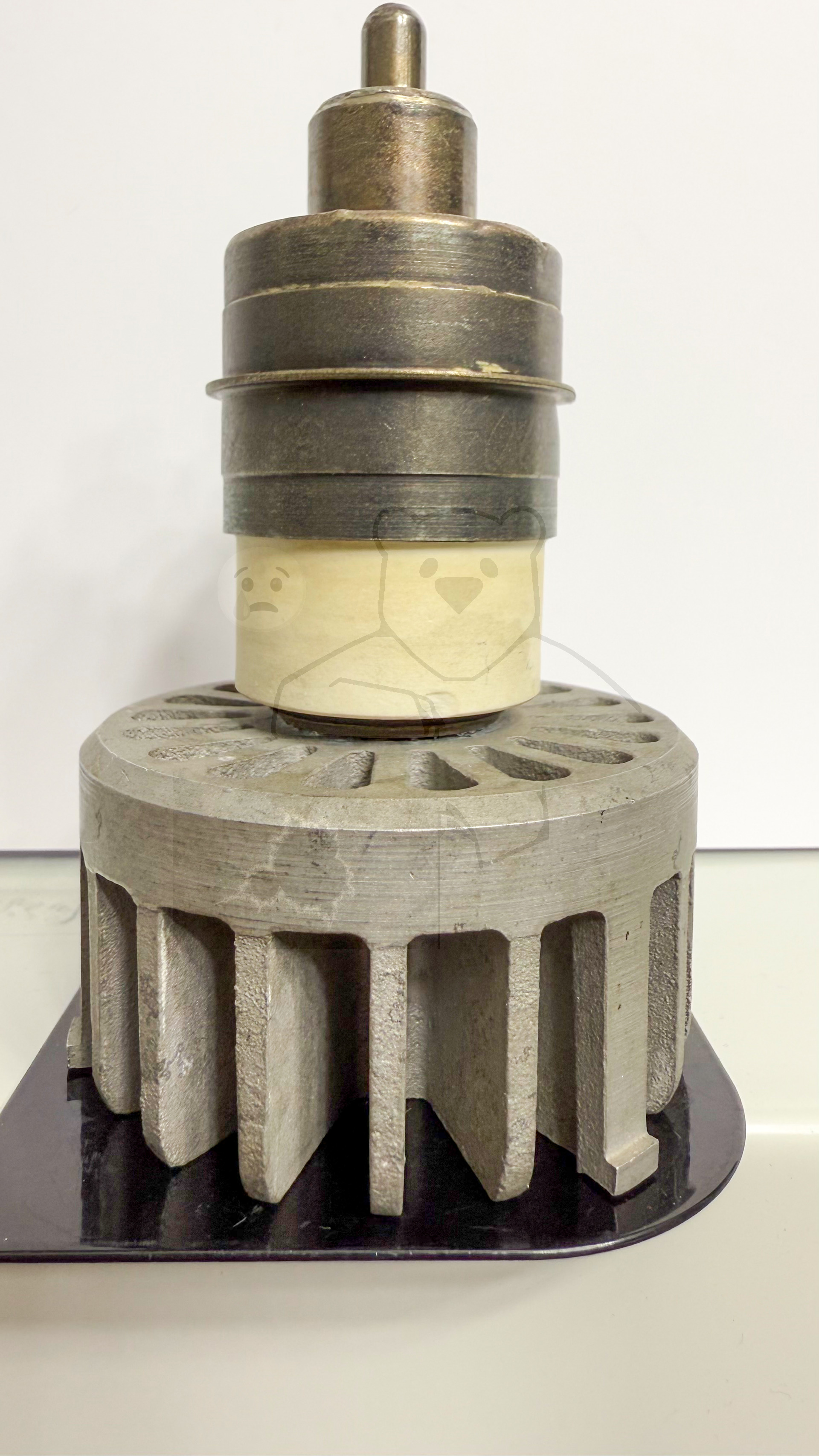 Röhre LD9 #8473 Bild 1