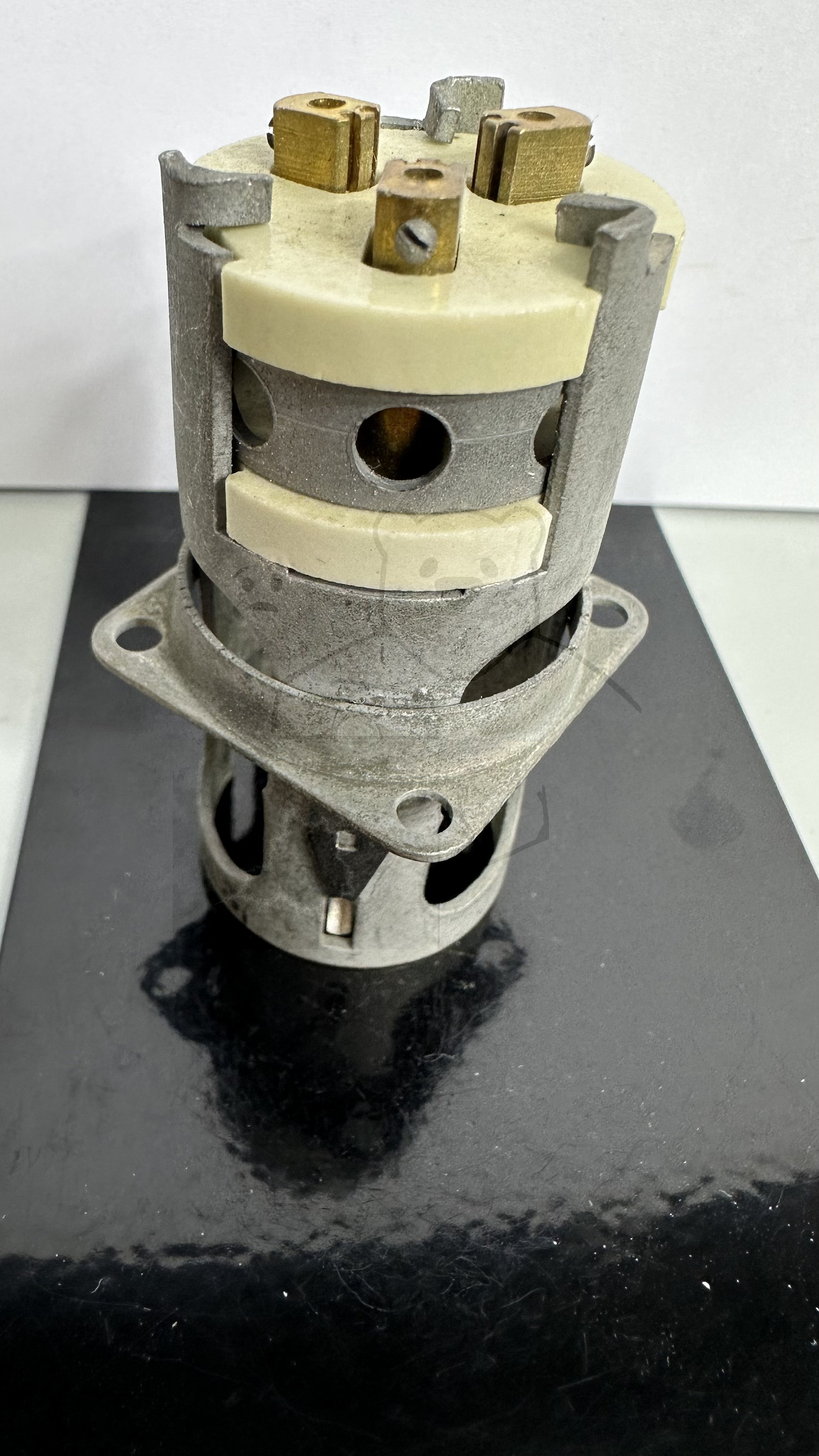 Röhre LK121 #4639 STV140-60z Fassung Bild 4