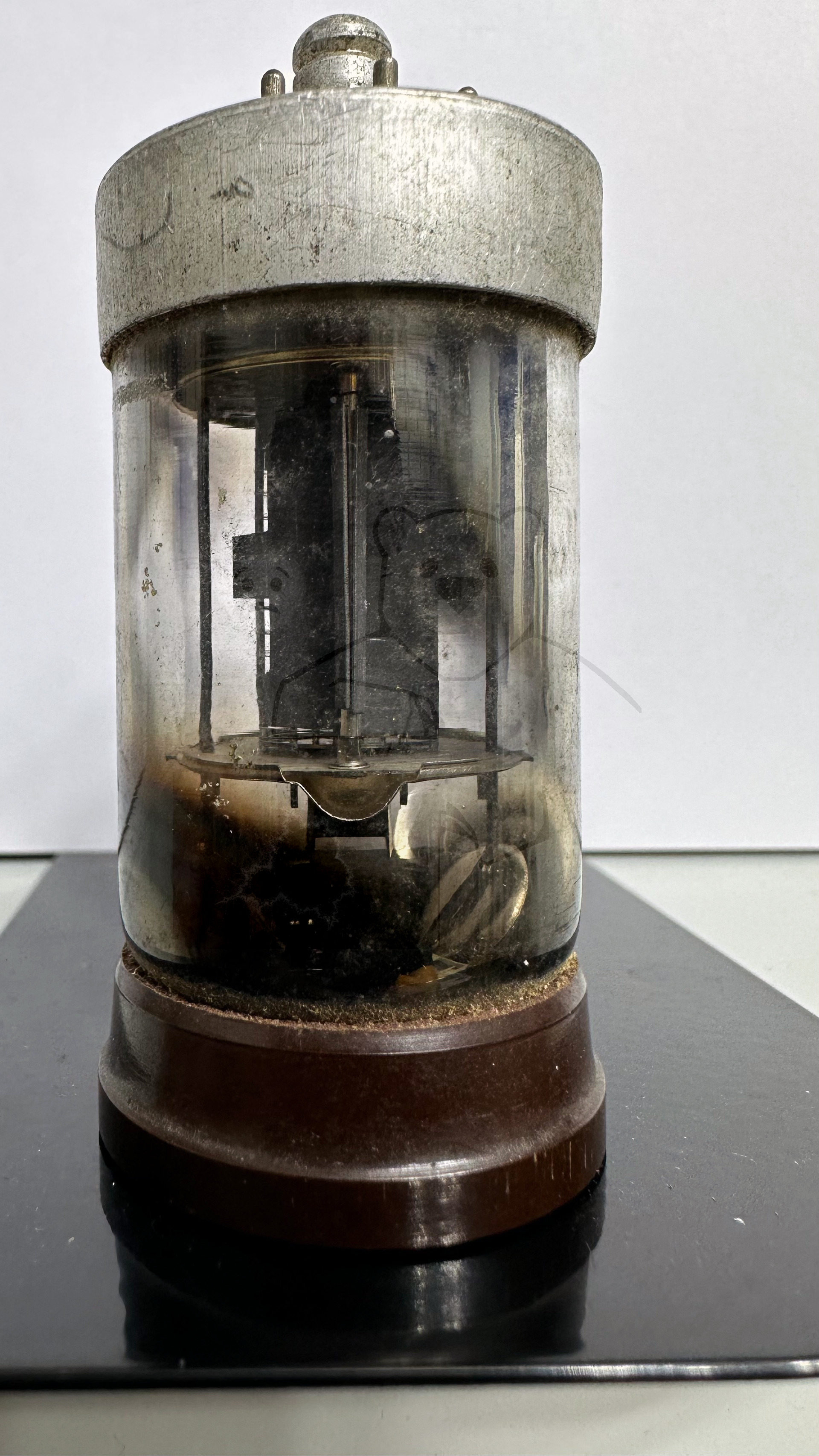 Röhre LV1 #6599 Bild 1