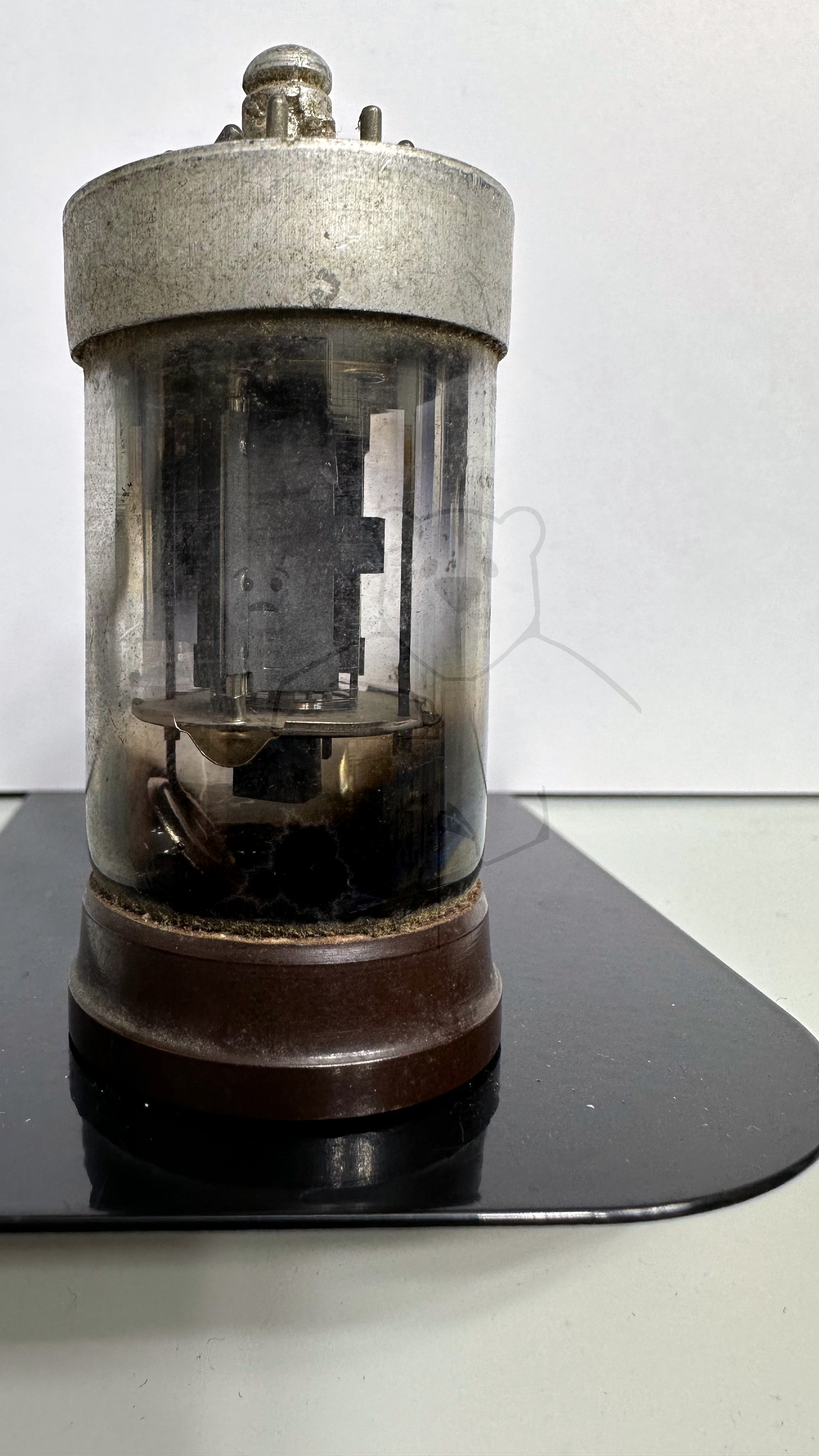 Röhre LV1 #6599 Bild 2