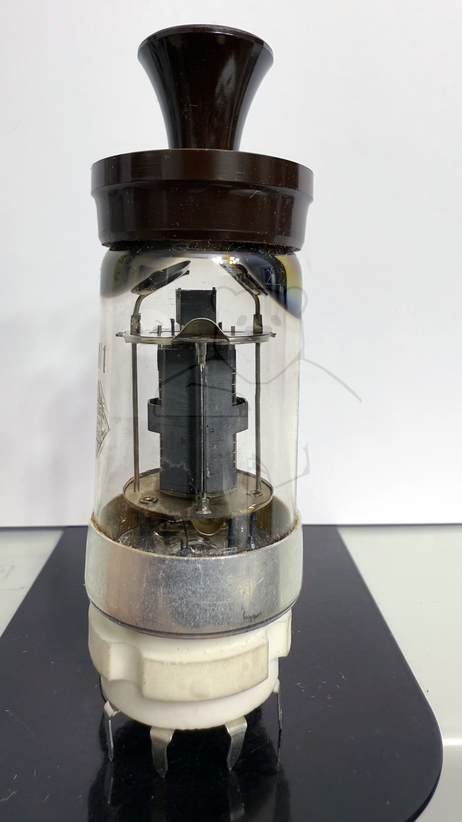 Röhre LV1 #7840 Bild 1