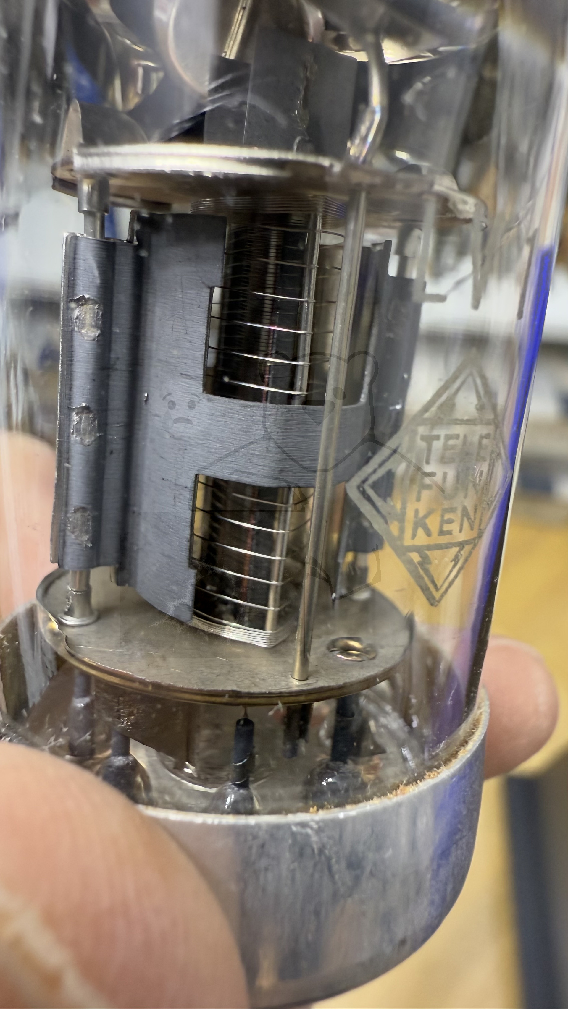 Röhre LV1 #7840 Bild 13