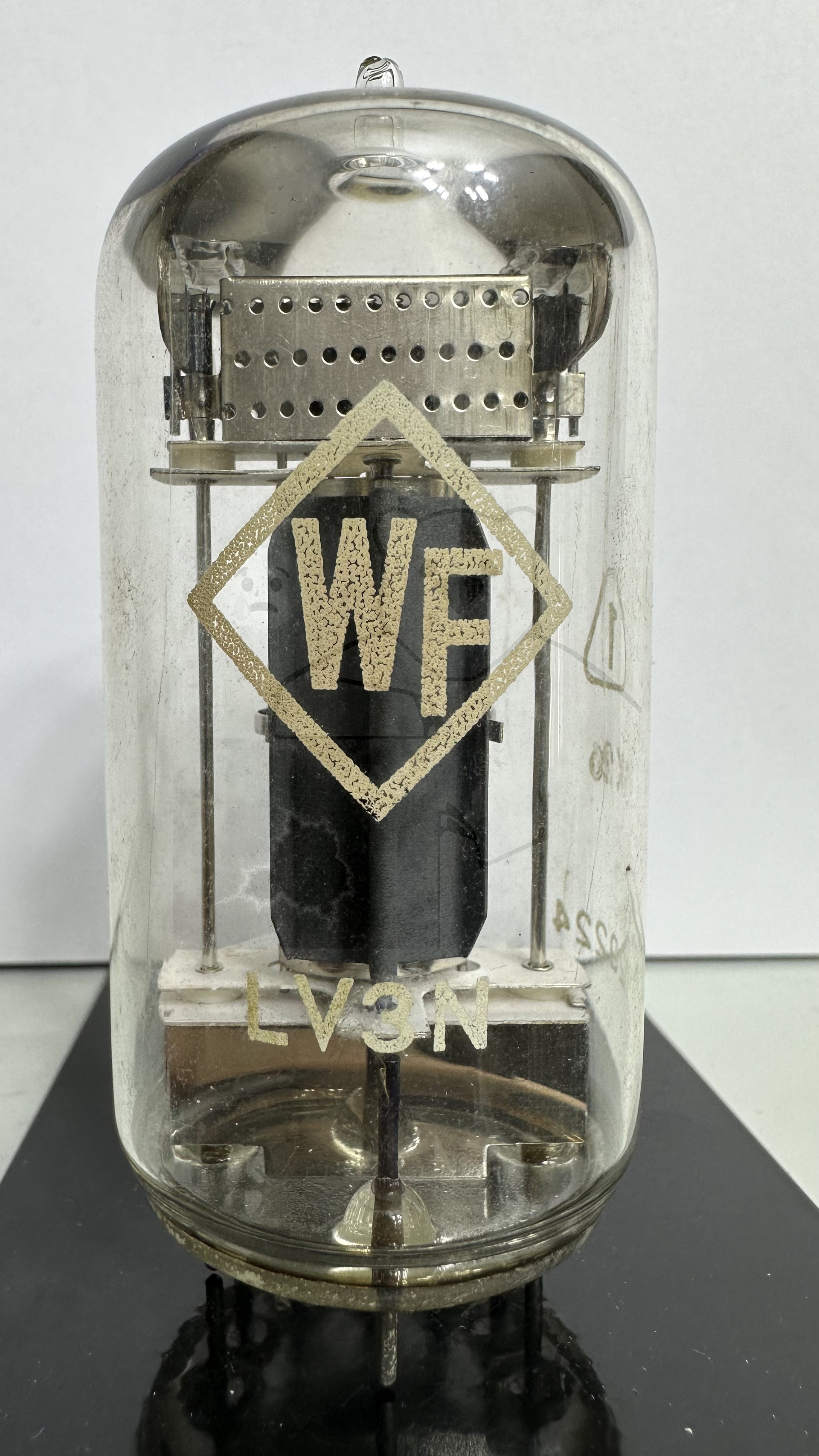 Röhre LV3N #6412 Bild 1