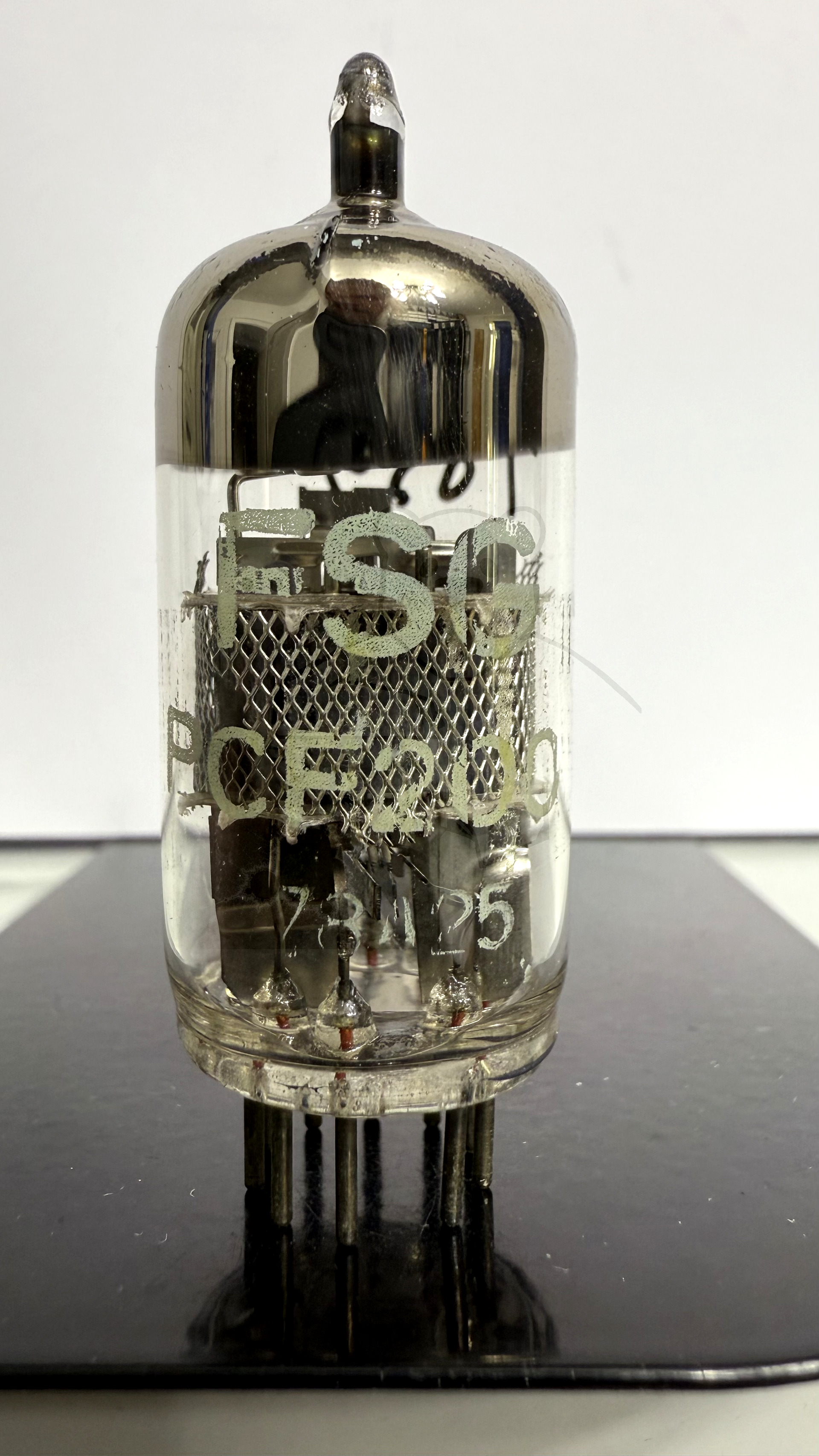 Röhre PCF200 #1839 Bild 1