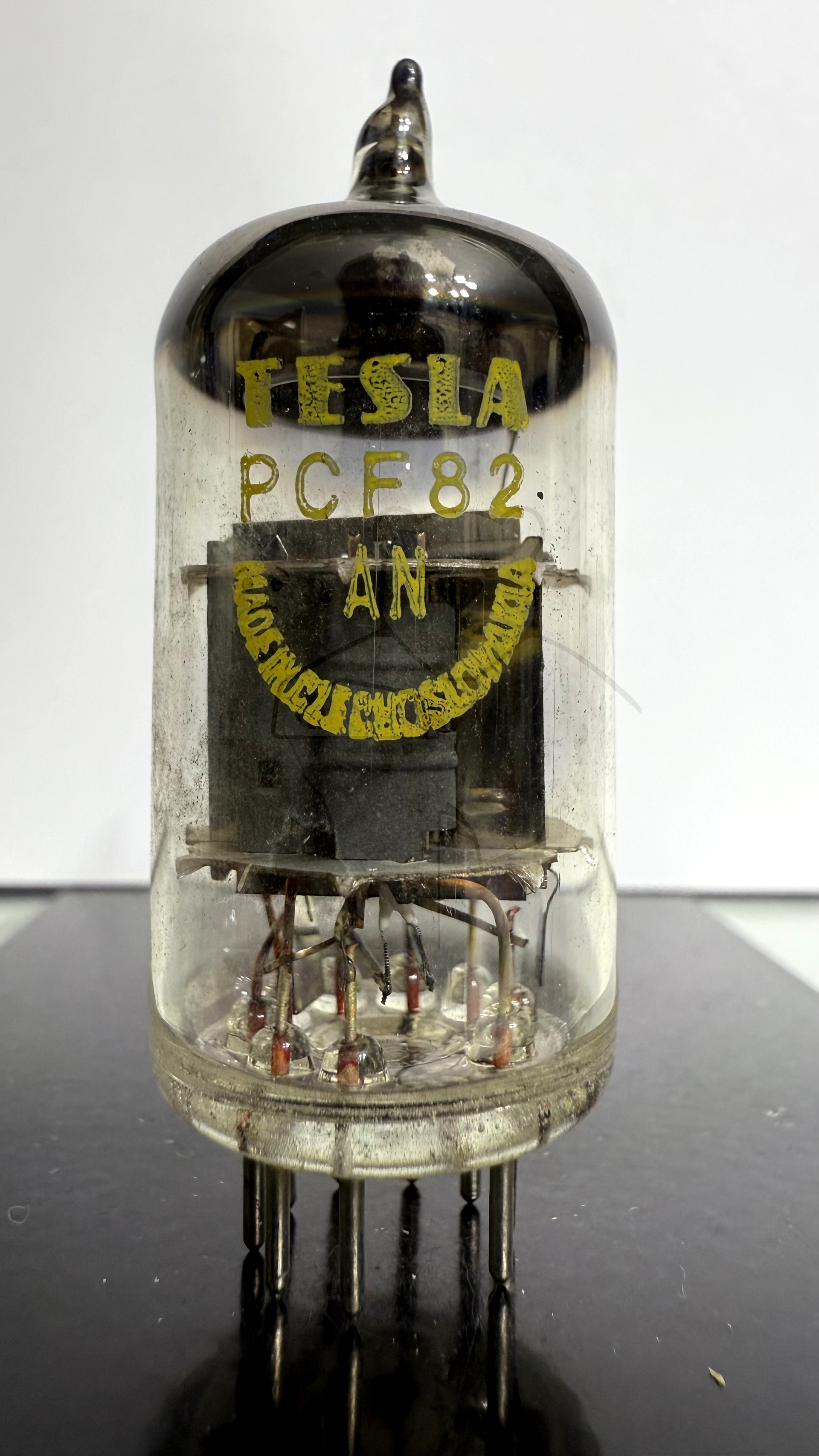 Röhre PCF82 #5496 Bild 1