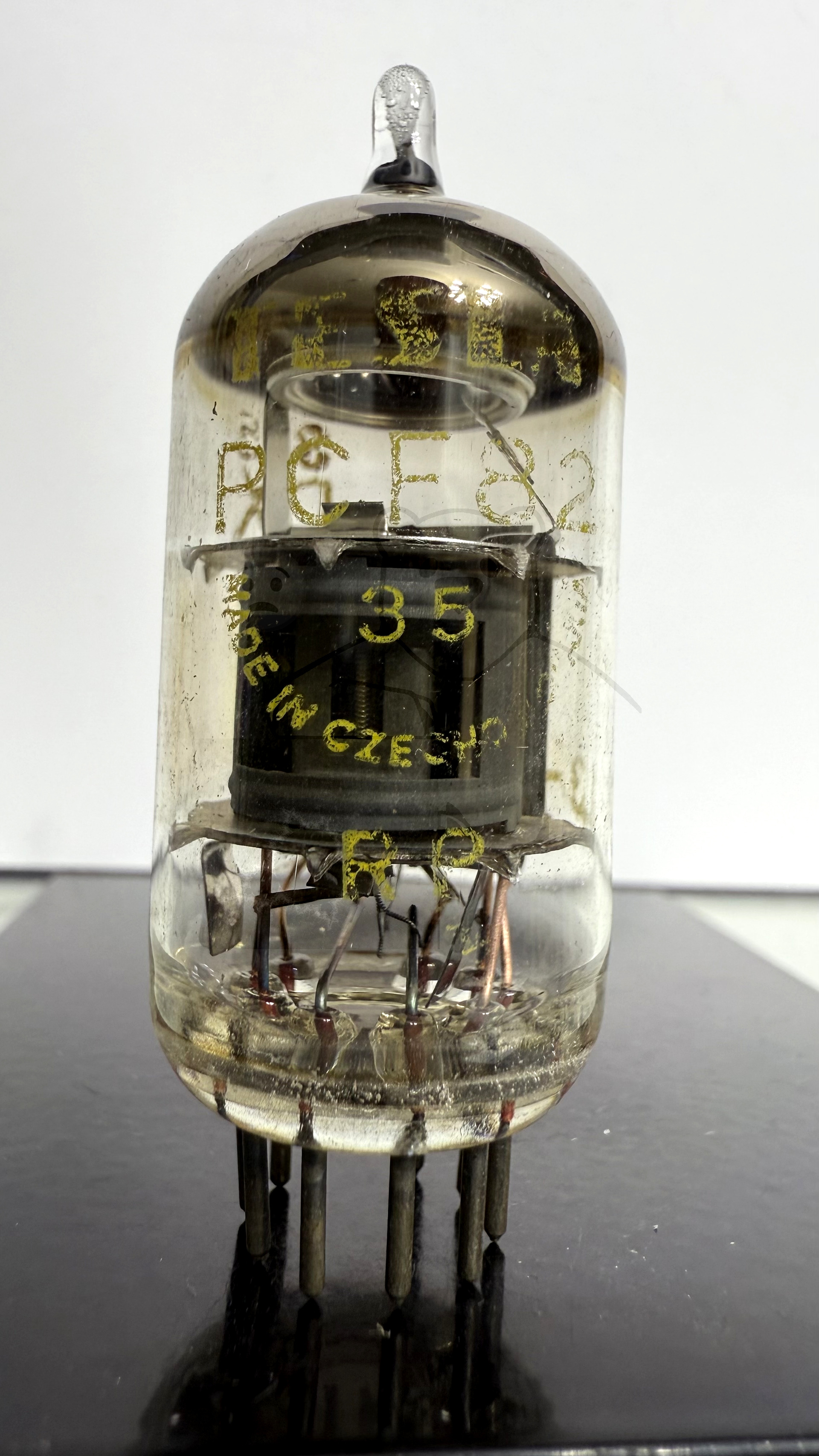 Röhre PCF82 #5753 Bild 1