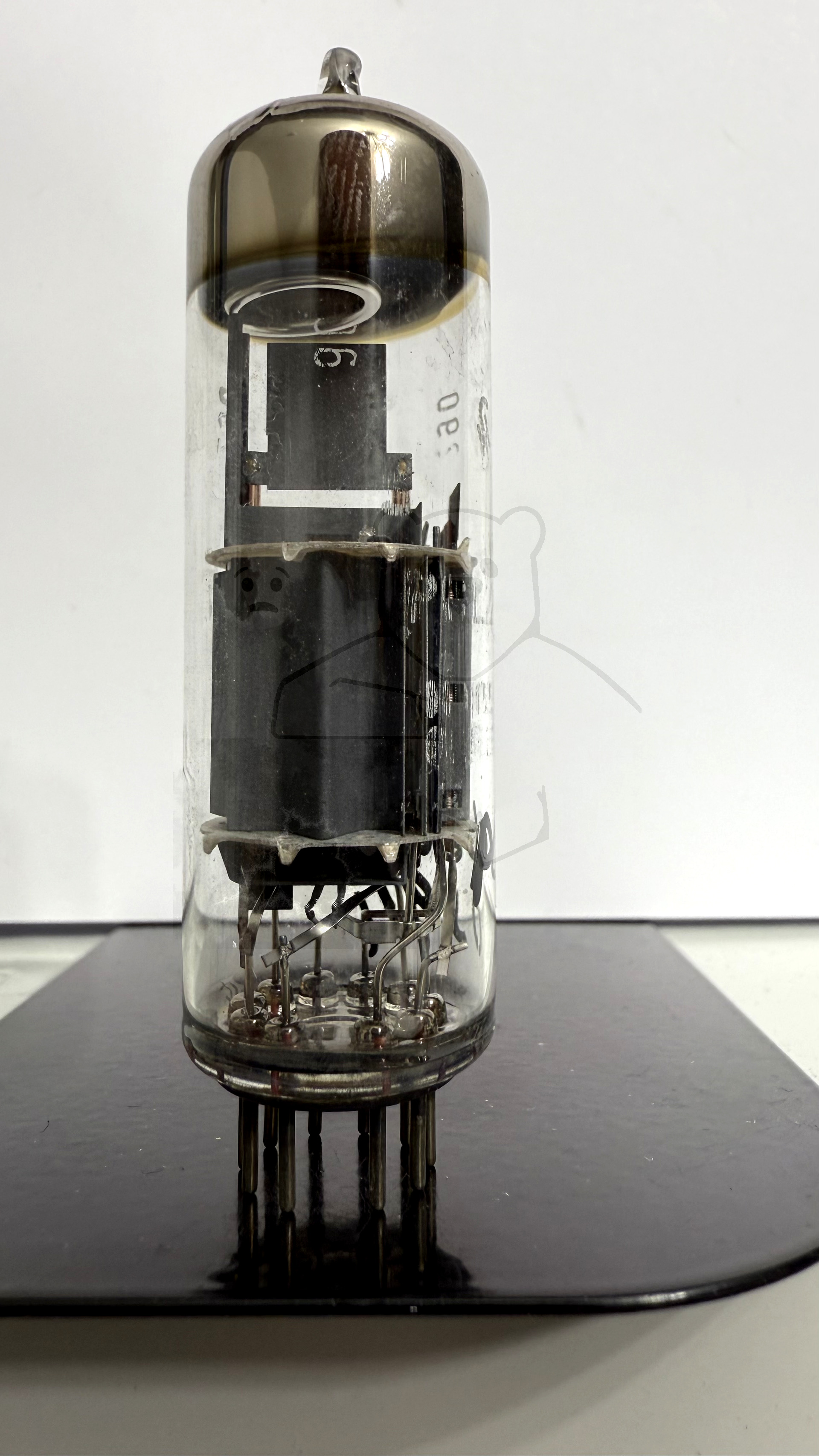 Röhre PCL200 #0594 Bild 1