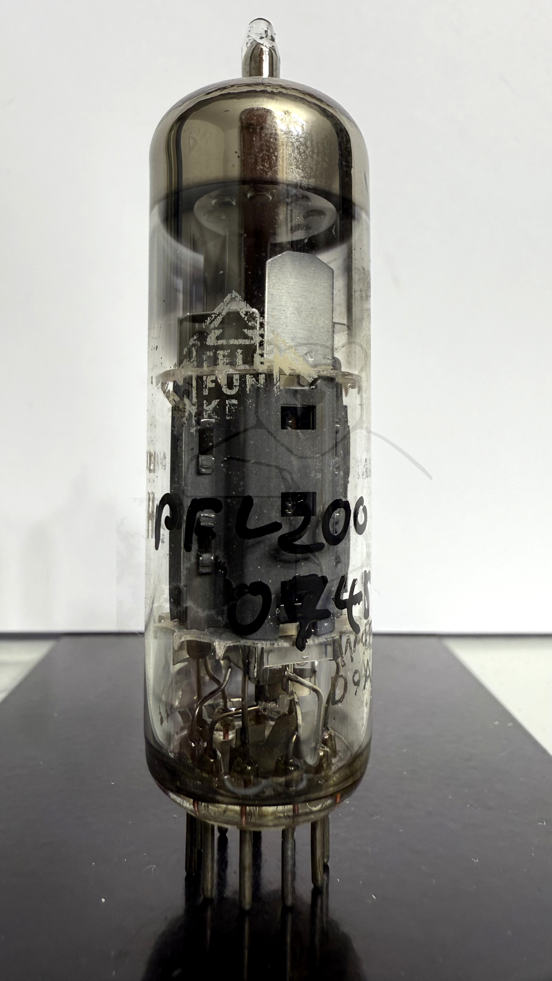 Röhre PFL200 #0745 Bild 1