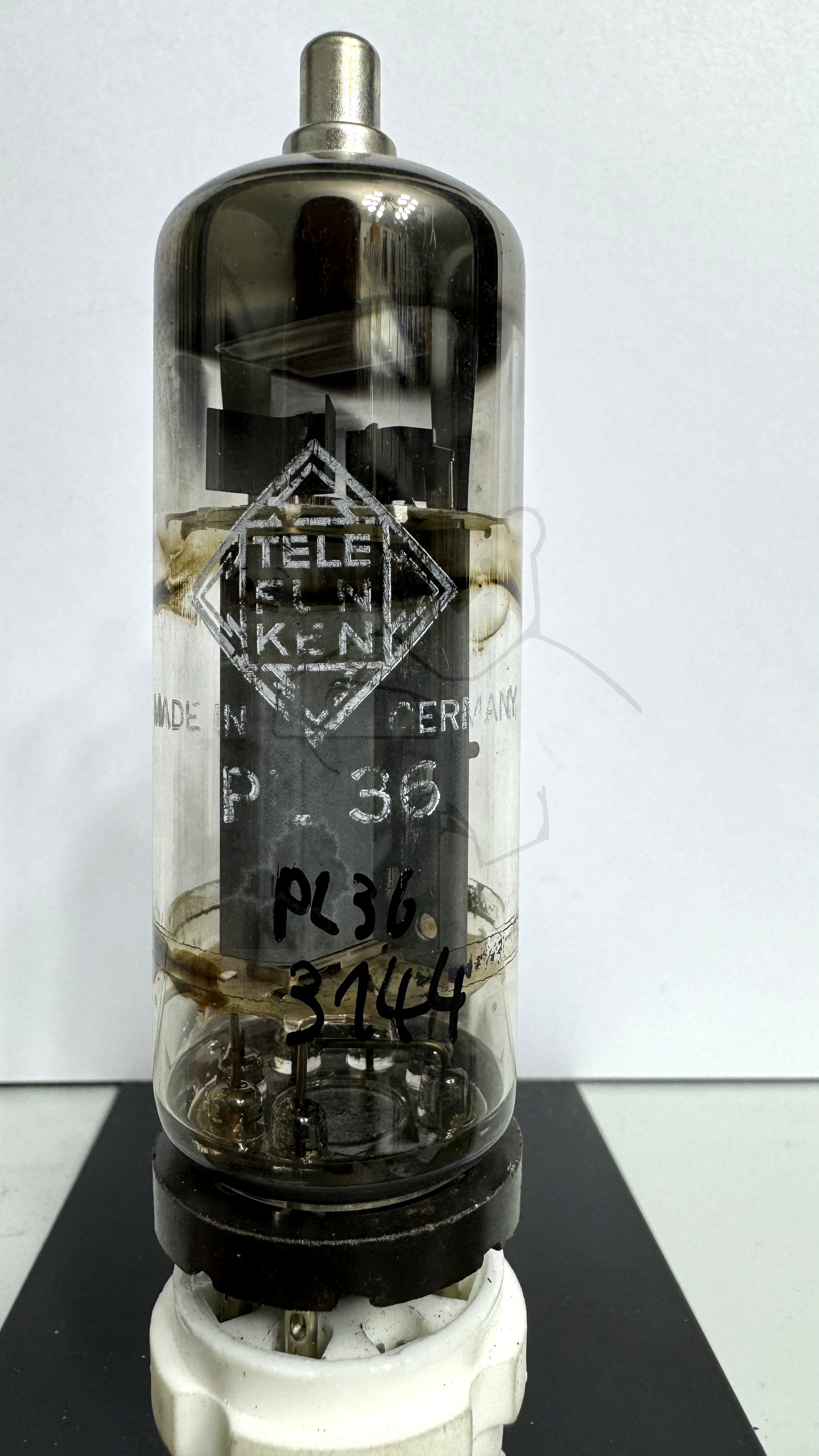 Röhre PL36 #3144 Bild 1