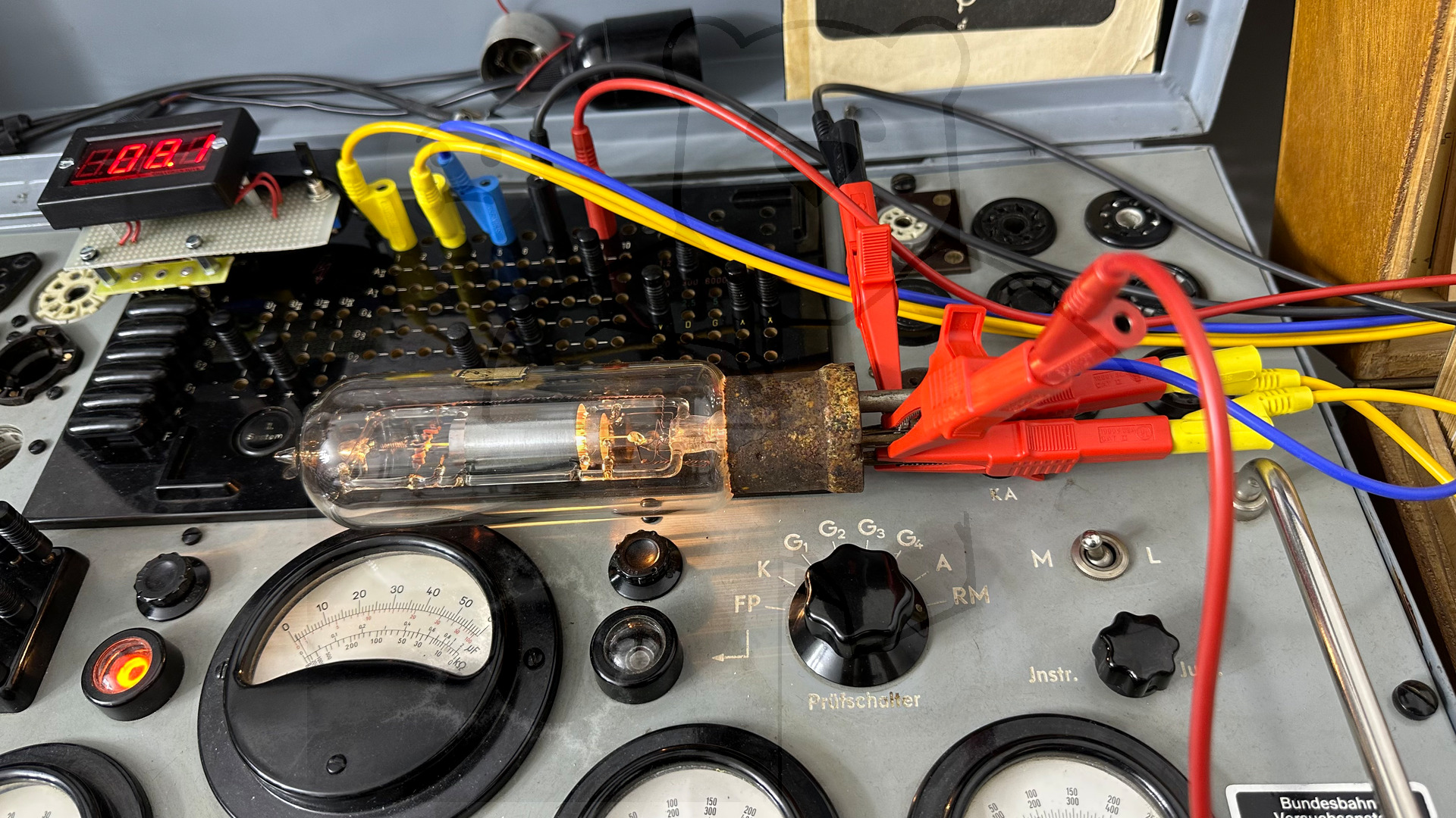 Röhre R #6417 In Betrieb Bild 5