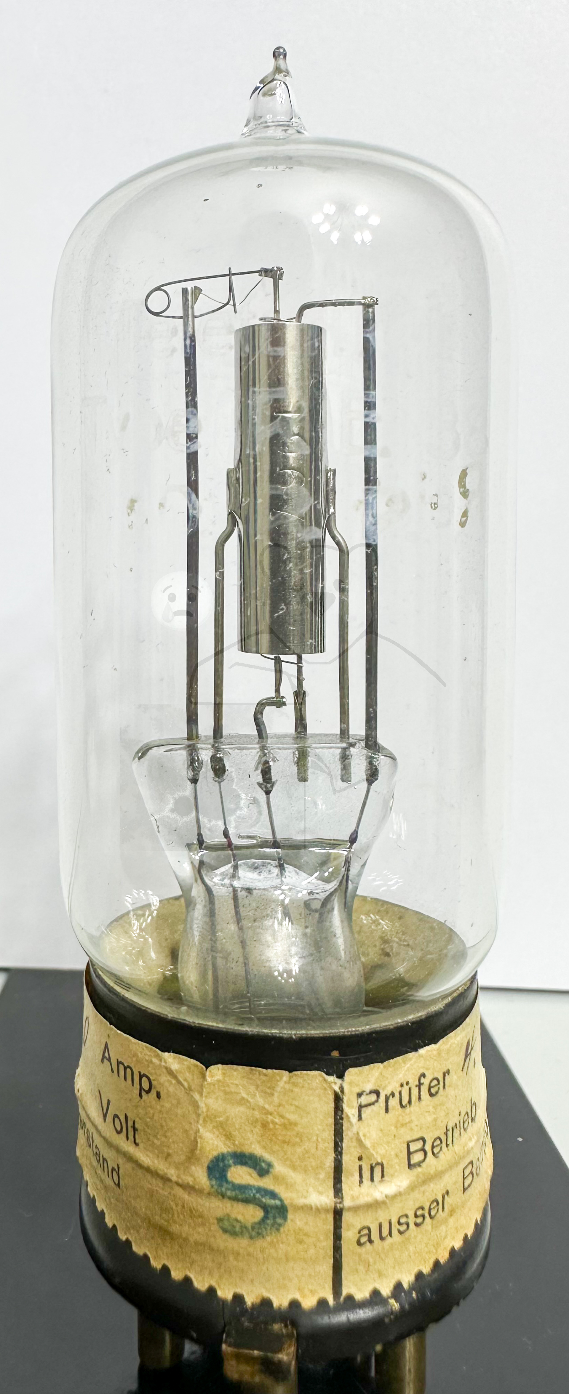 Röhre RE38 #8504 Bild 1