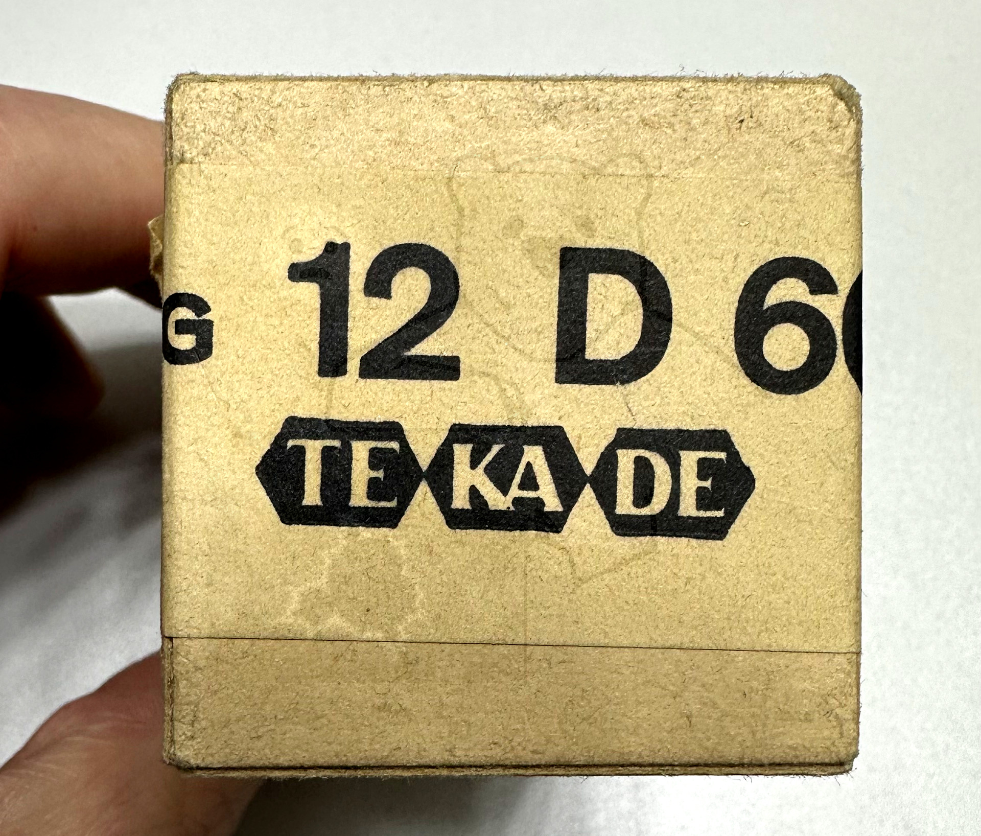 Röhre RG12D60 #6639 Verpackung Bild 1