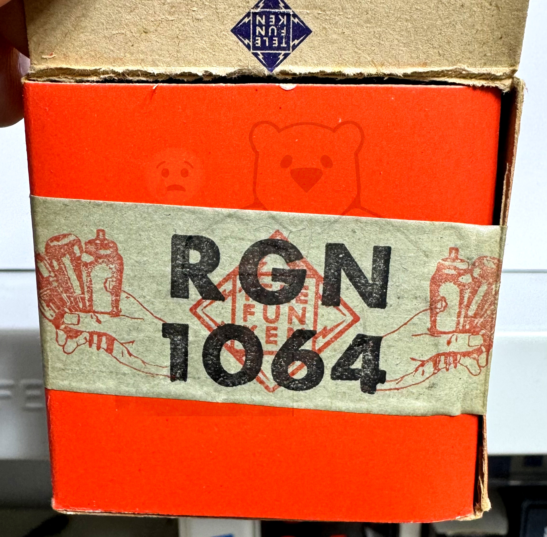Röhre RGN1064 #6704 Verpackung Bild 1