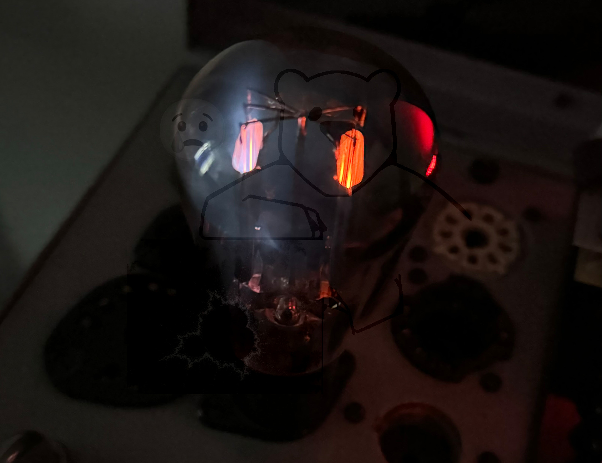 Röhre RGN1503 #8509 In Betrieb Bild 2 mit Vakuumfehler