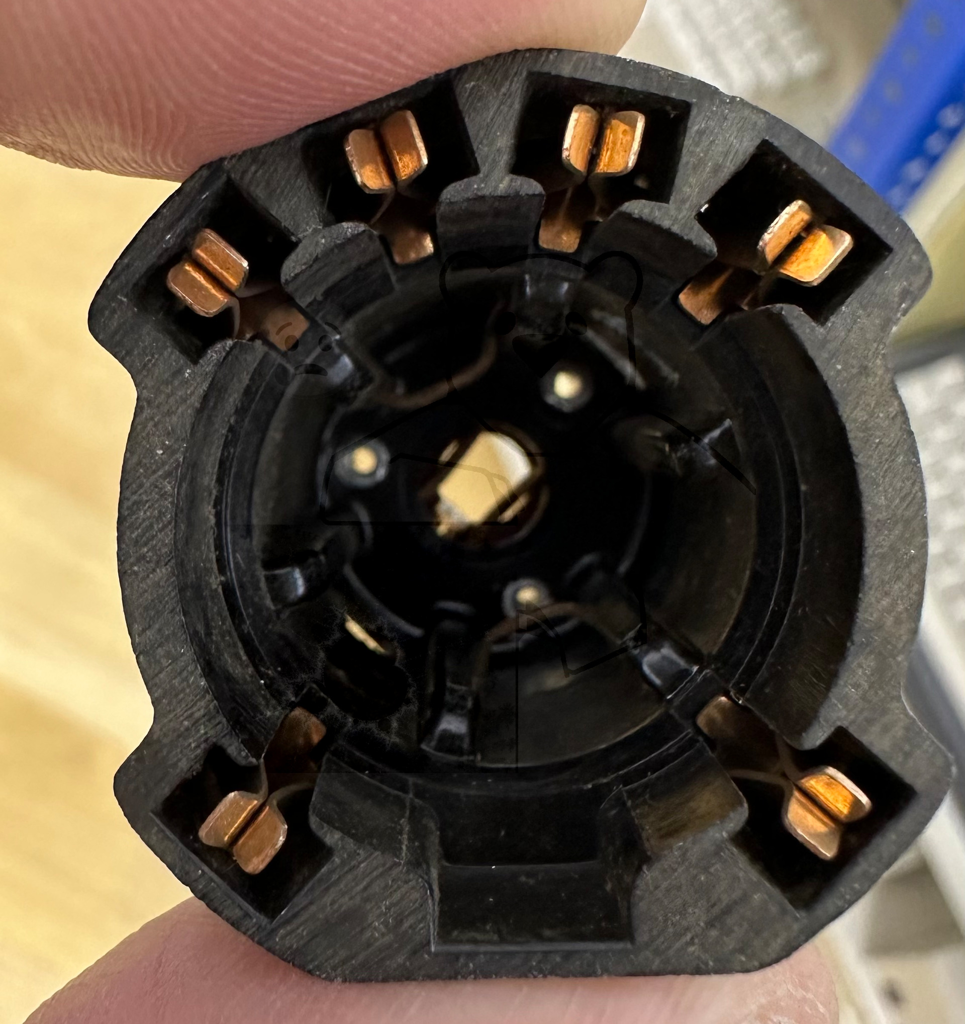 Röhre RL2,4P2 #0071 Fassung Bild 4