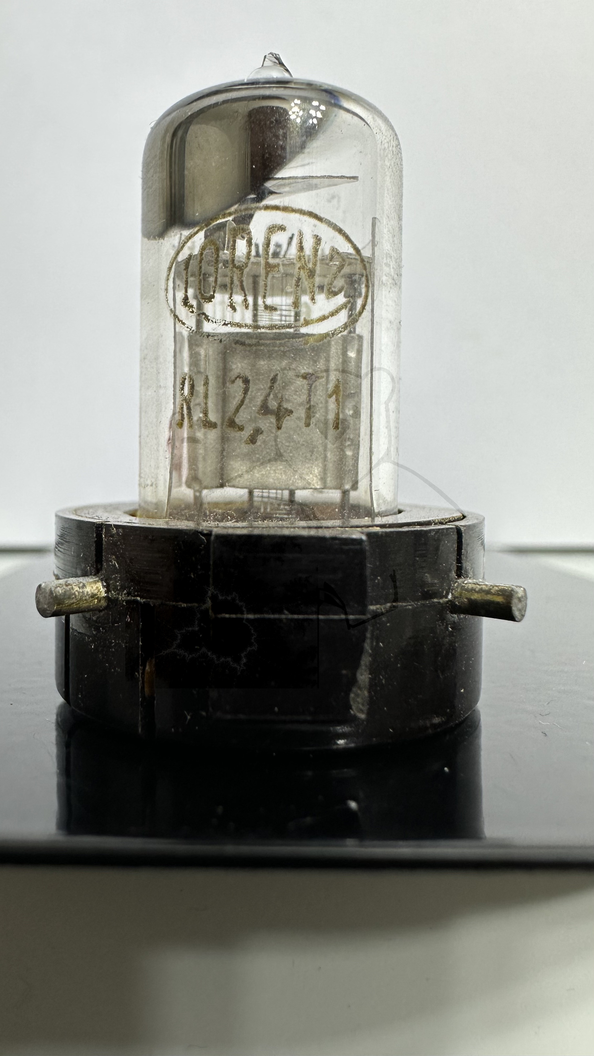 Röhre RL2,4T1 #7508 Bild 1