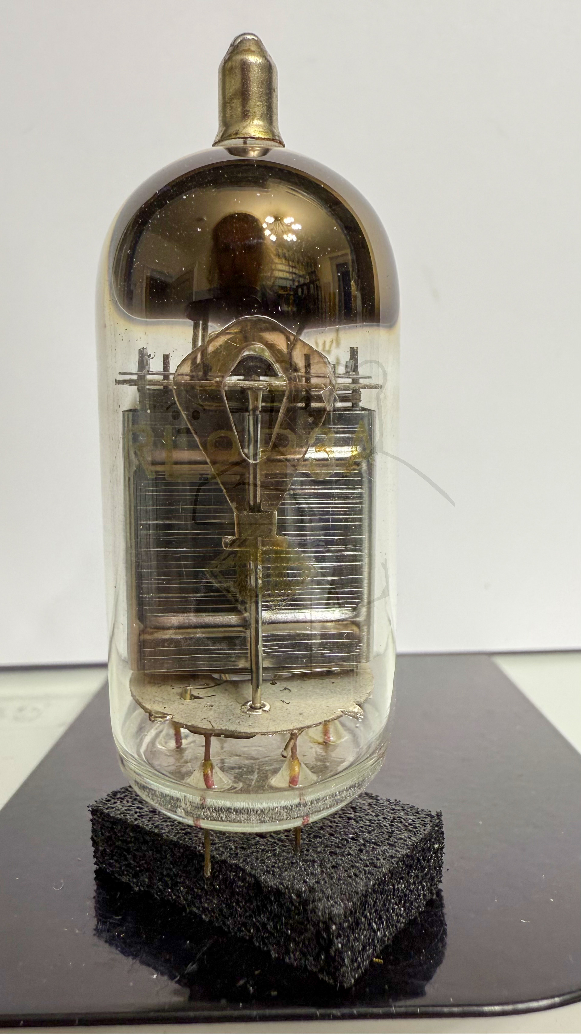 Röhre RL2P3A #8192 Bild 1