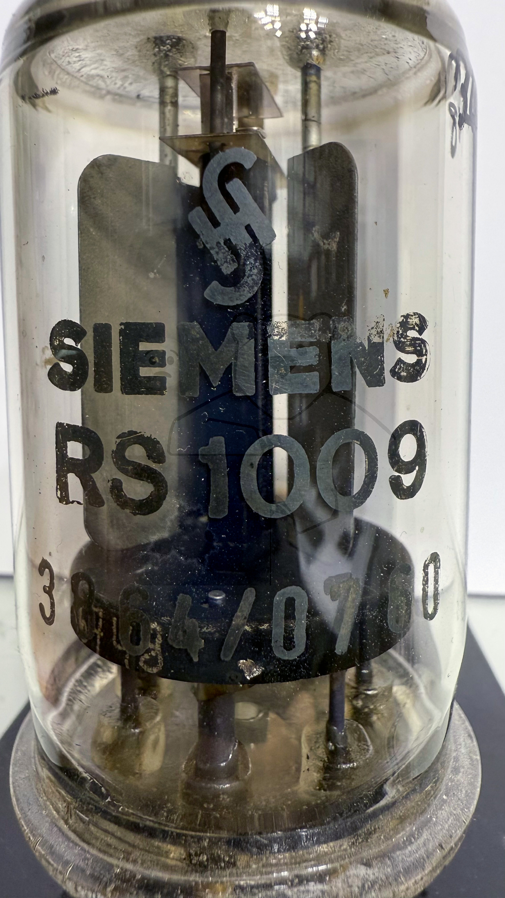 Röhre RS1009 #3448 Bild 2