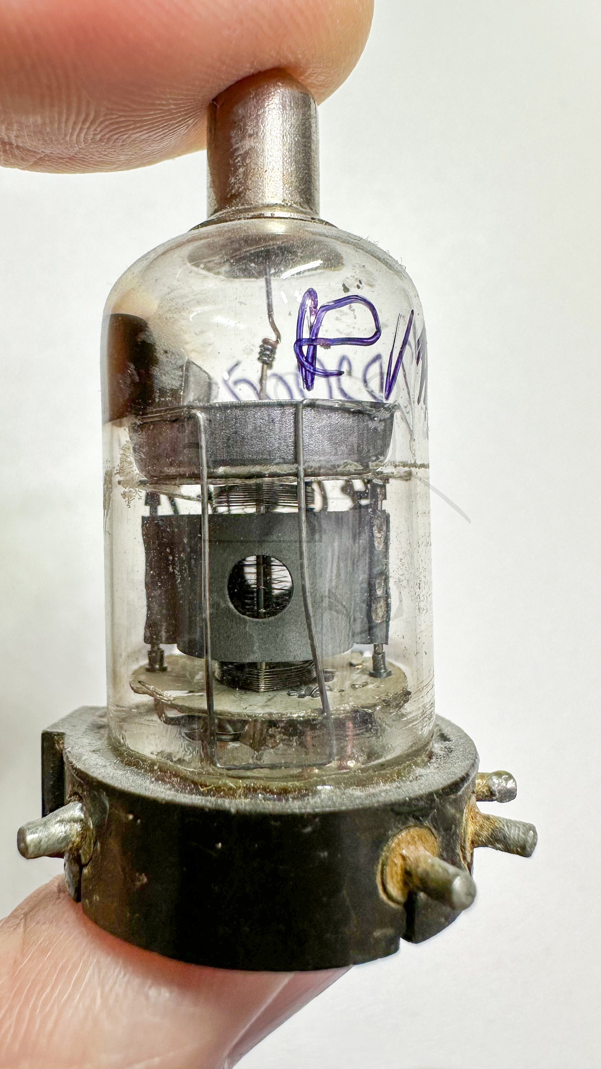 Röhre RV12P2000 #0074 Bild 1