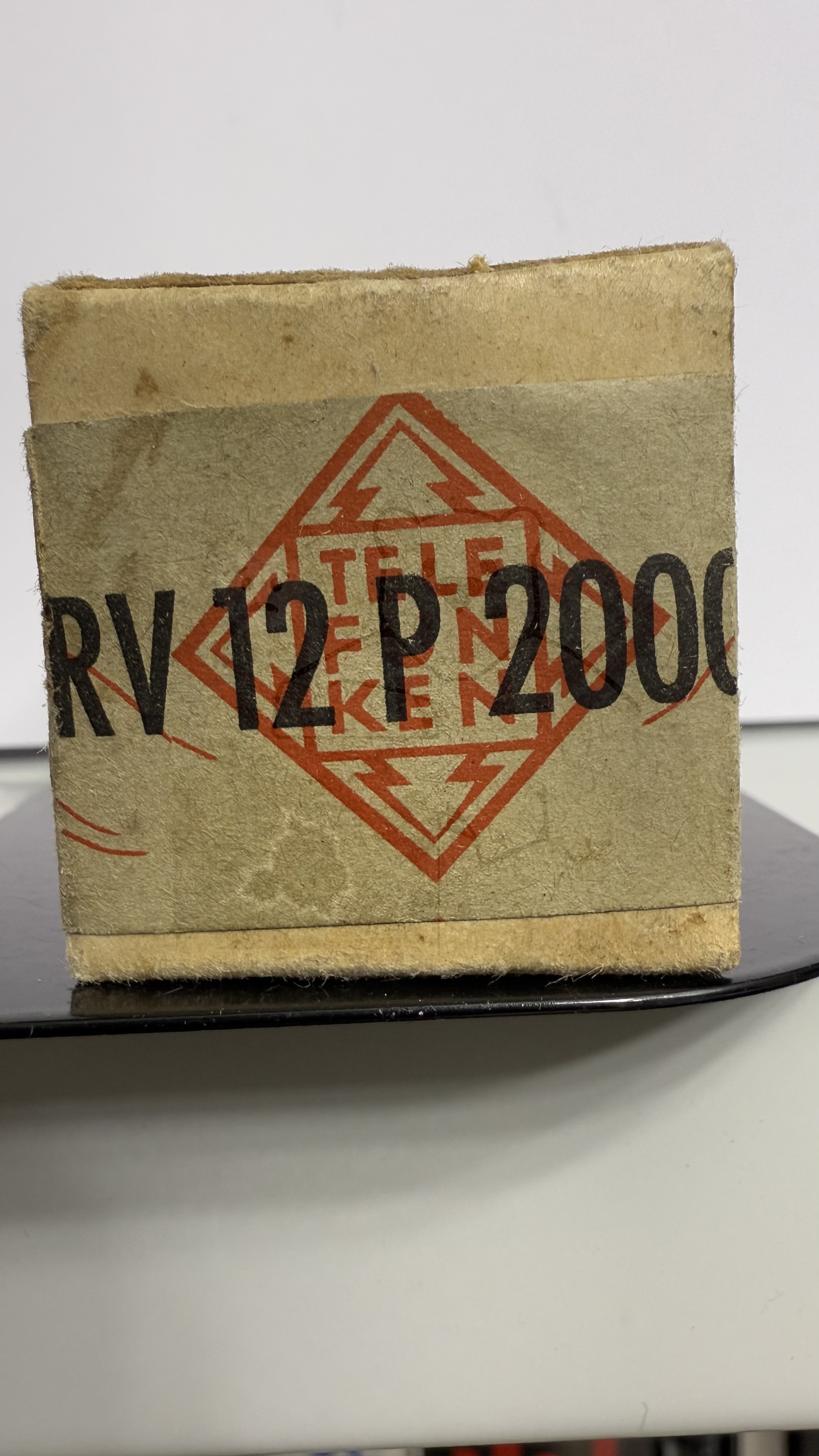 Röhre RV12P2000 #4636 Verpackung Bild 10