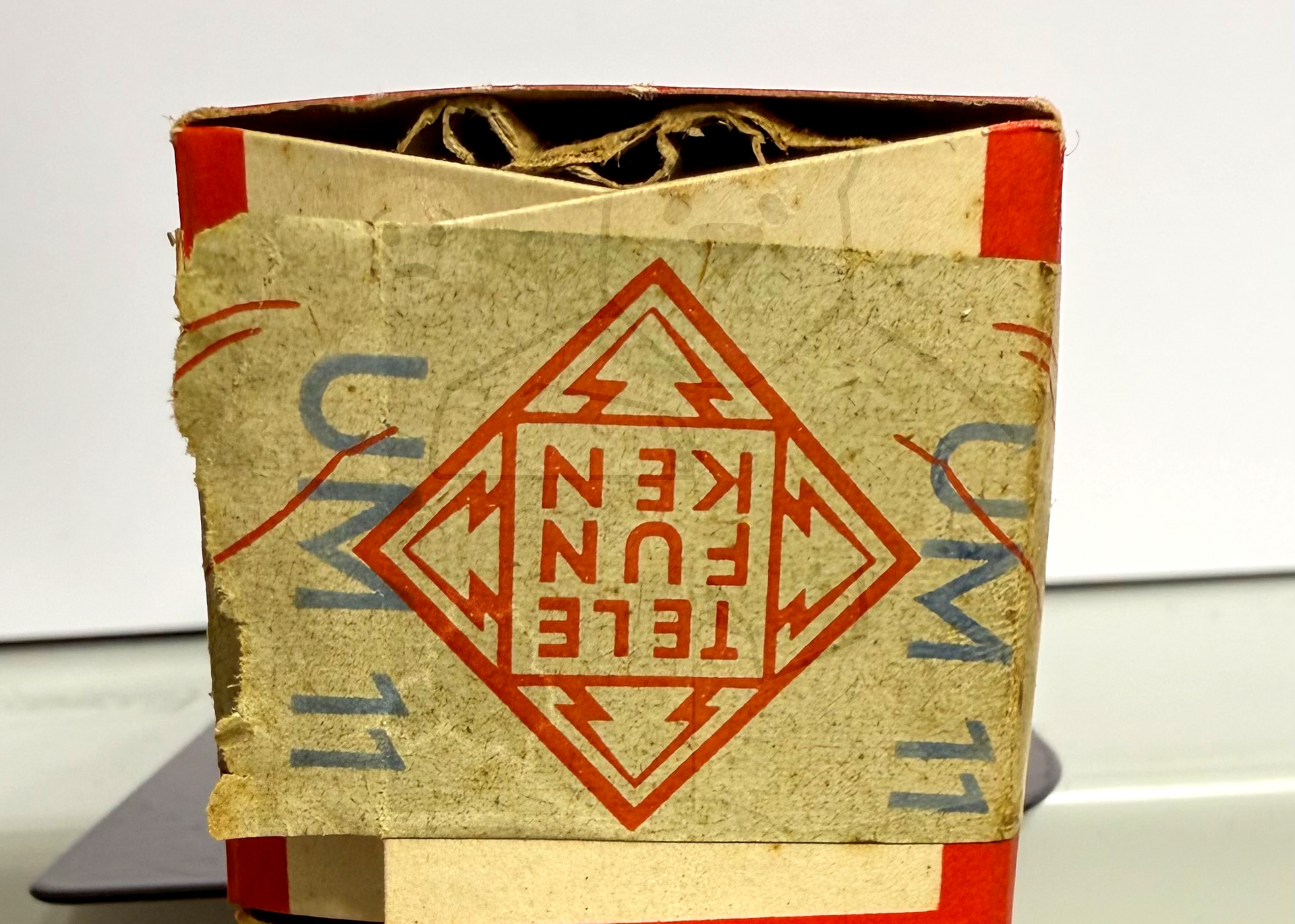 Röhre UM11 #5896 Verpackung Bild 2