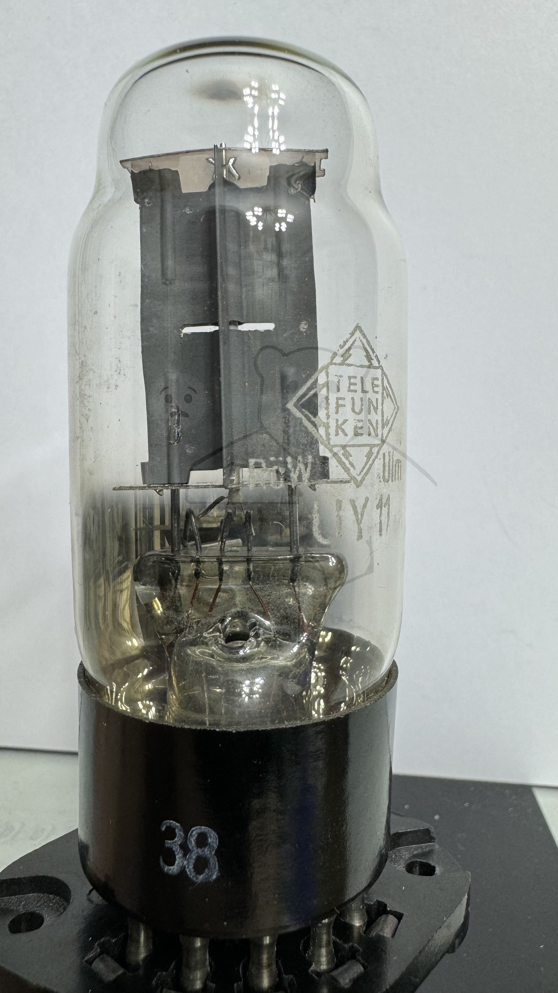 Röhre UY11 #0139 Bild 1