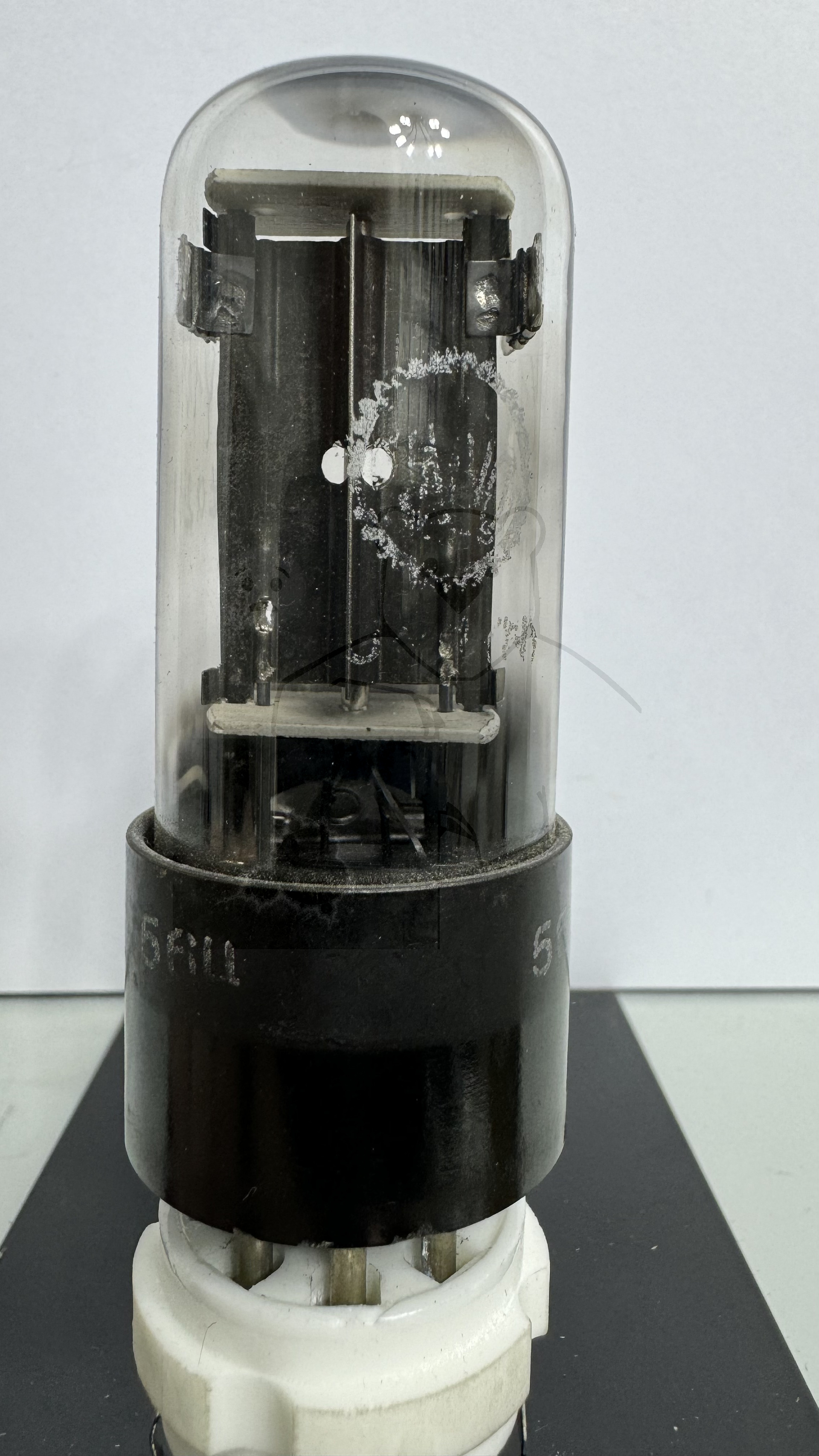 Röhre UY1N #0203 Bild 1