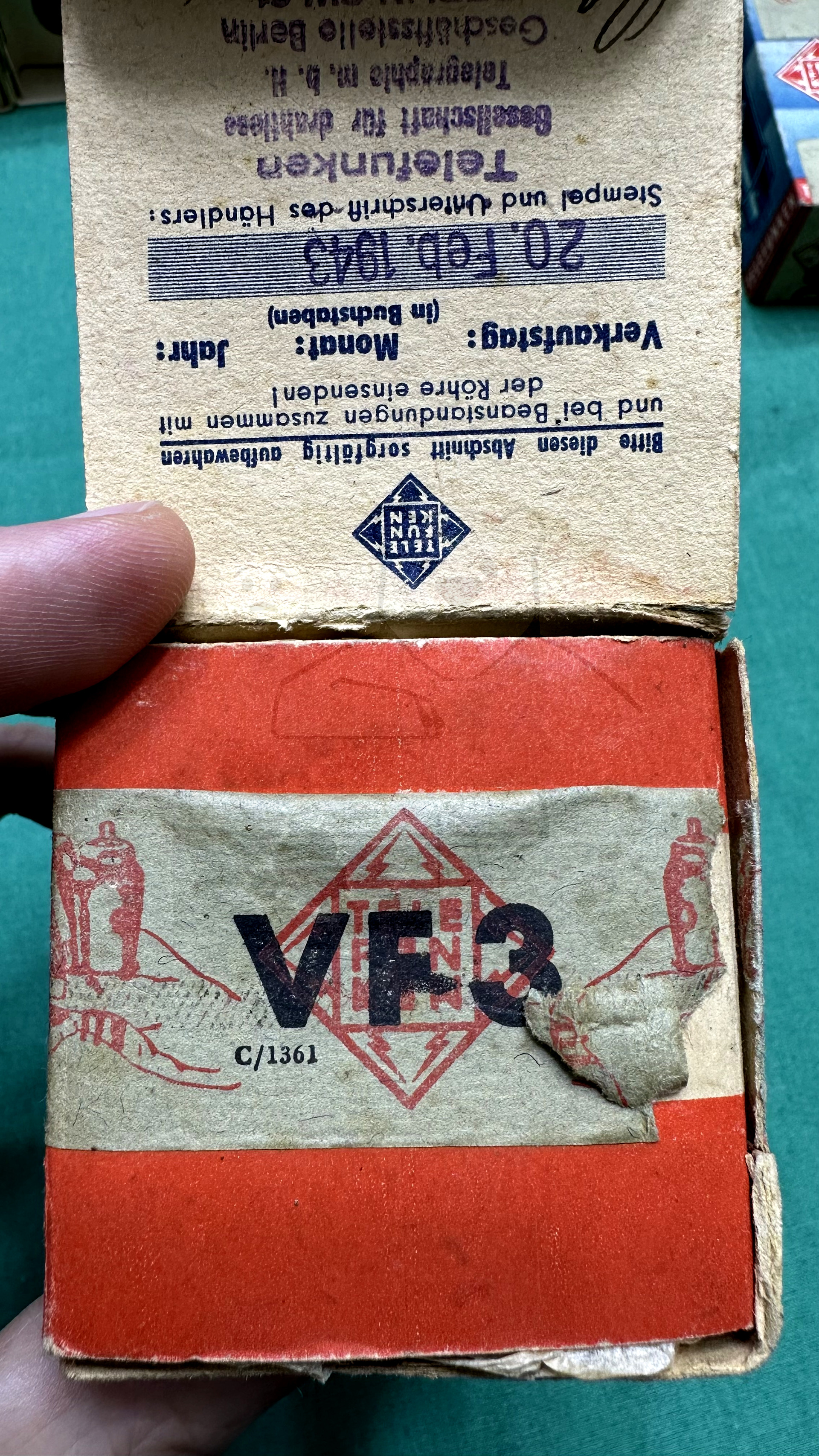 Röhre VF3 #6813 Verpackung Bild 1