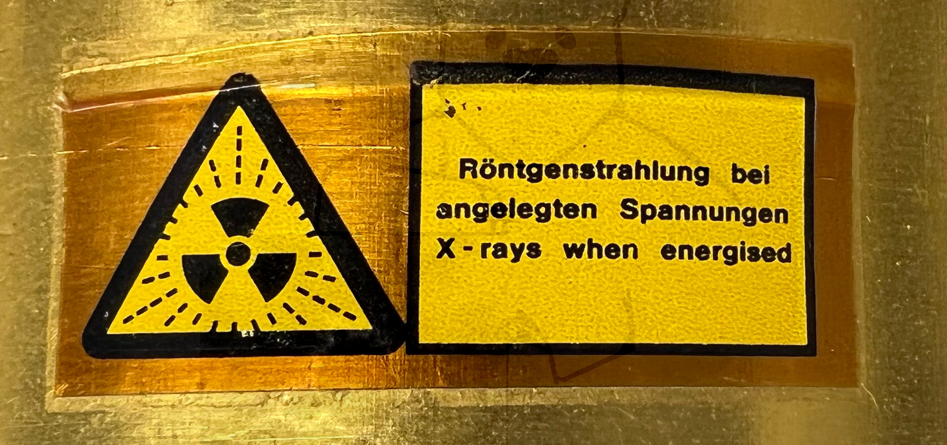 Röhre YD1332 #3233 Warnschild